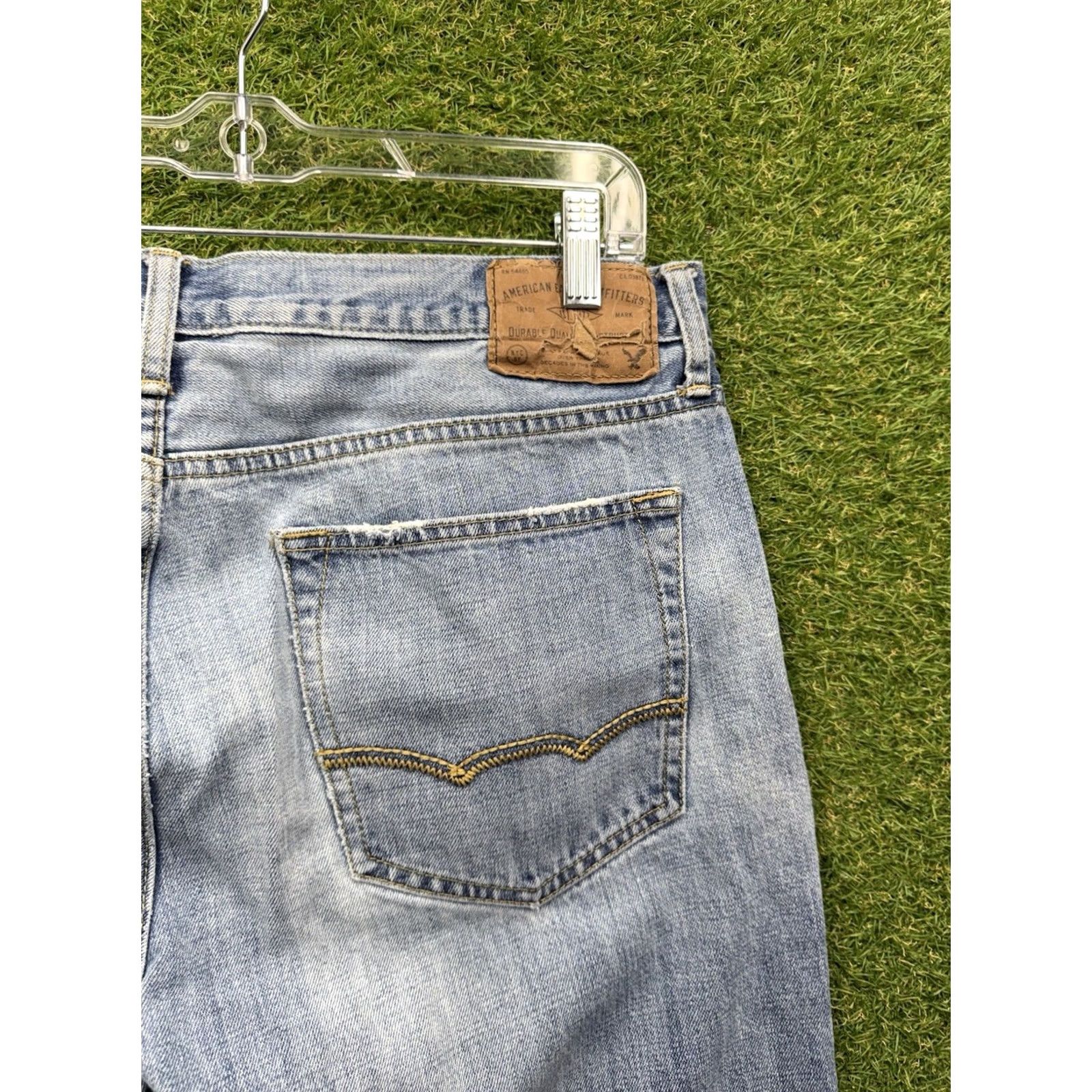 American Eagle Outfitters American Eagle Jeans Mens 36x32 Mid Rise Bootcut Light Wash Denim 5-Pocket Regular Fit Blue Jeans Mens Size US 36 / EU 52 - 4 Thumbnail