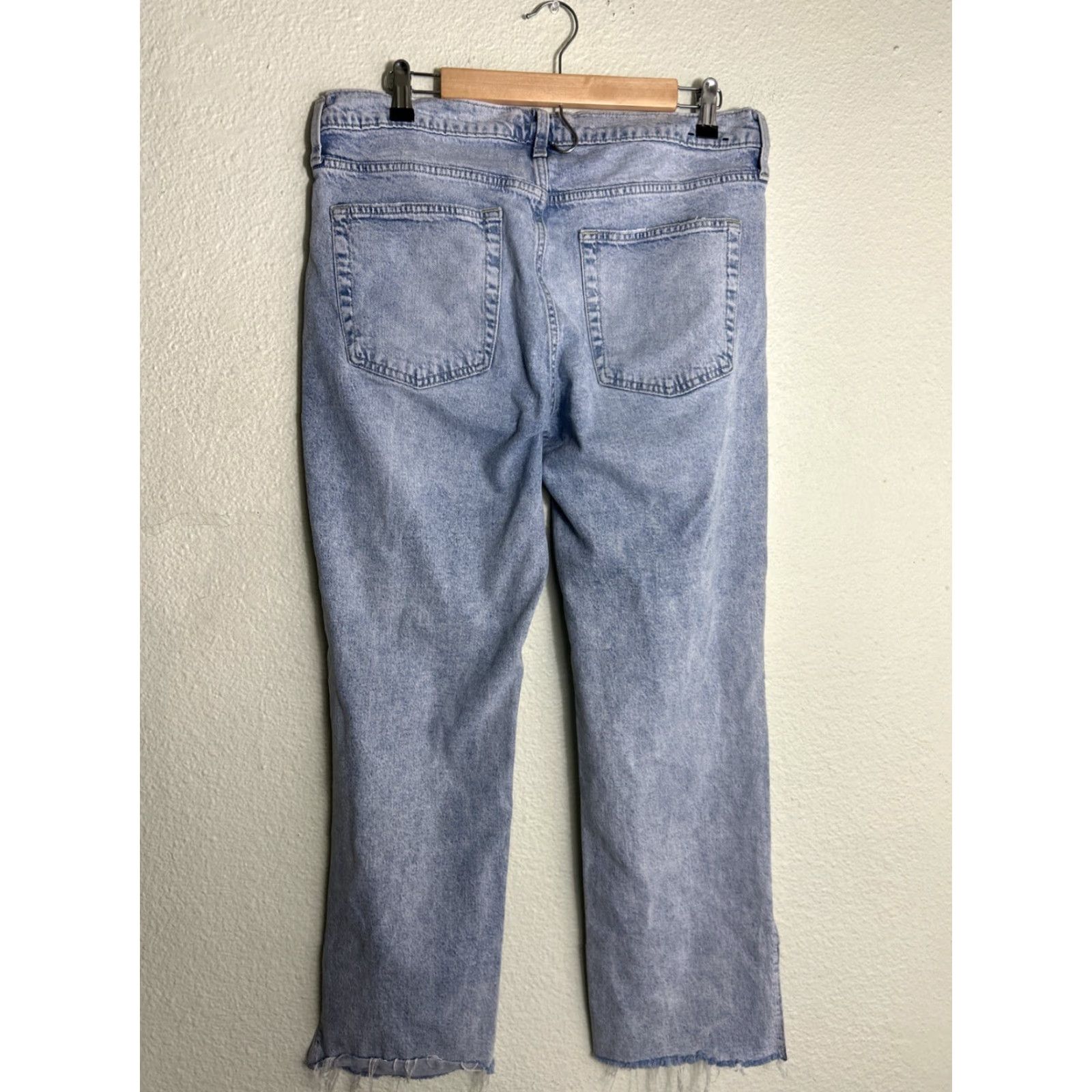 Gap VINTAGE Gap Jeans Womens 90s Distressed Light Wash 14 Straight 34x28 Womens Size 36" / US 14 / IT 50 - 7 Thumbnail