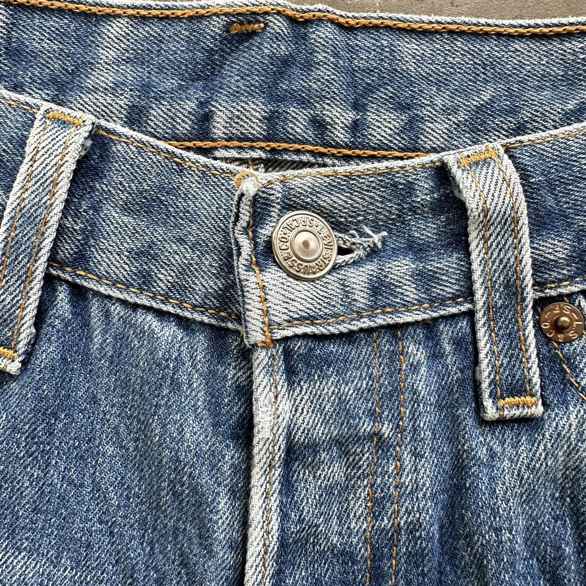 Levi's Vintage Levi’s 501 Distressed Denim Faded Jean Pant W28 Size US 28 / EU 44 - 6 Thumbnail