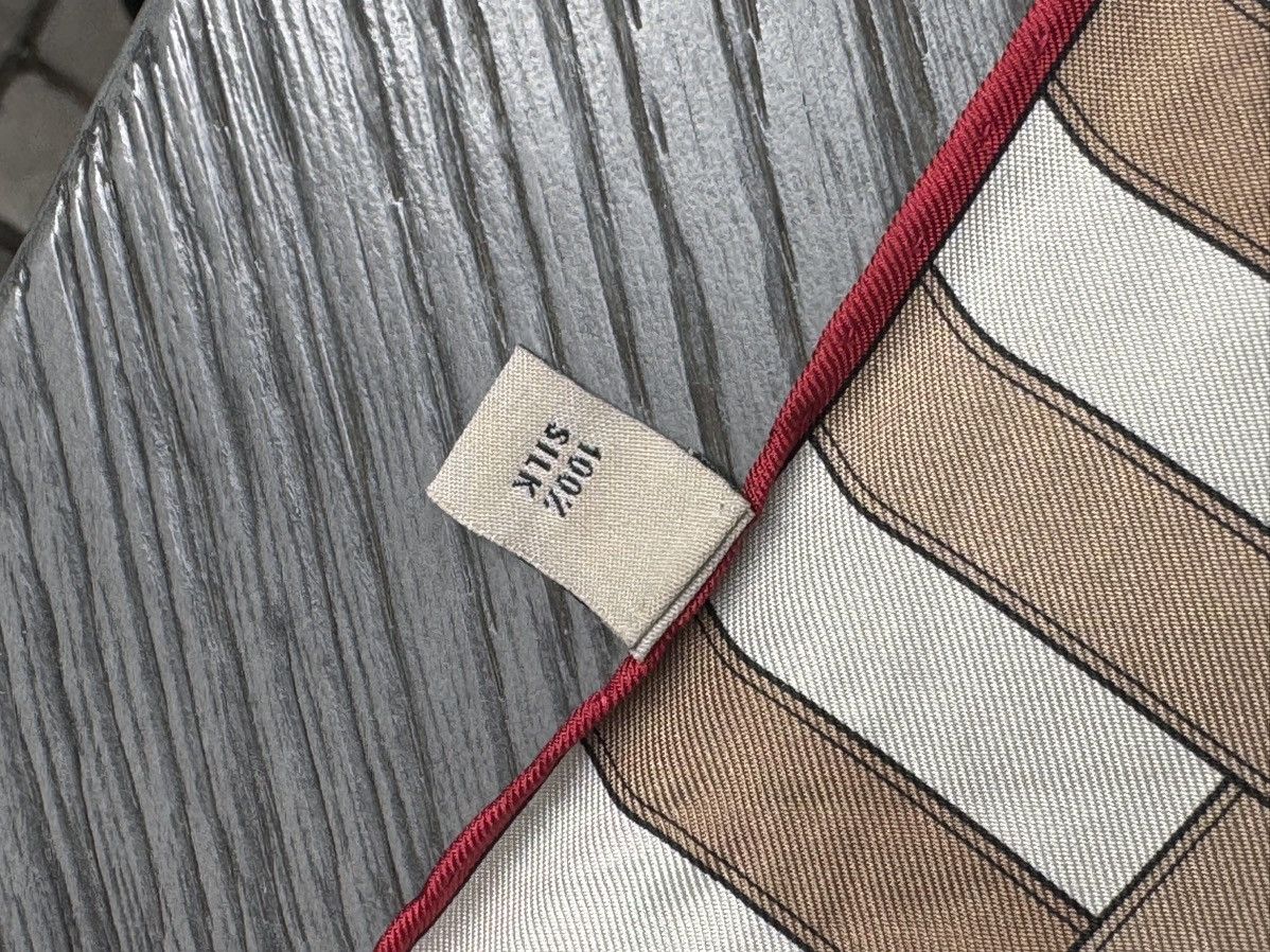 Burberry Burberry silk scarf Size ONE SIZE - 10 Thumbnail