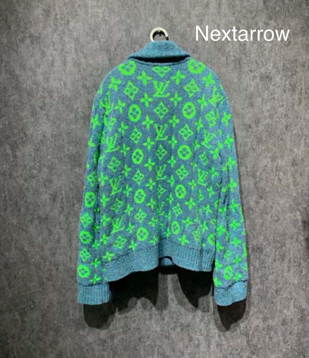 Louis Vuitton Louis Vuitton grey green full printed logo wool jacket Size US XL / EU 56 / 4 - 2 Thumbnail