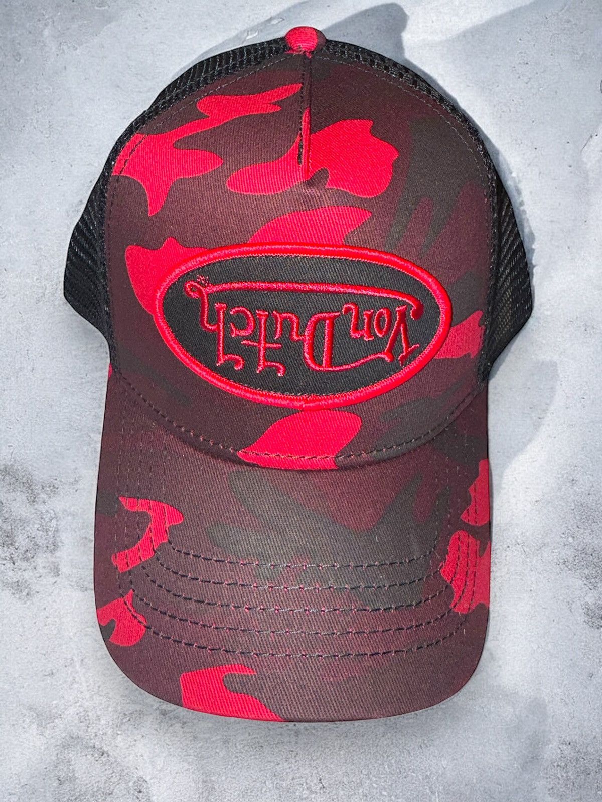 Von Dutch Von Dutch Trucker Hat Red Rambo Camo Embroidered Upside Down Size ONE SIZE - 1 Thumbnail