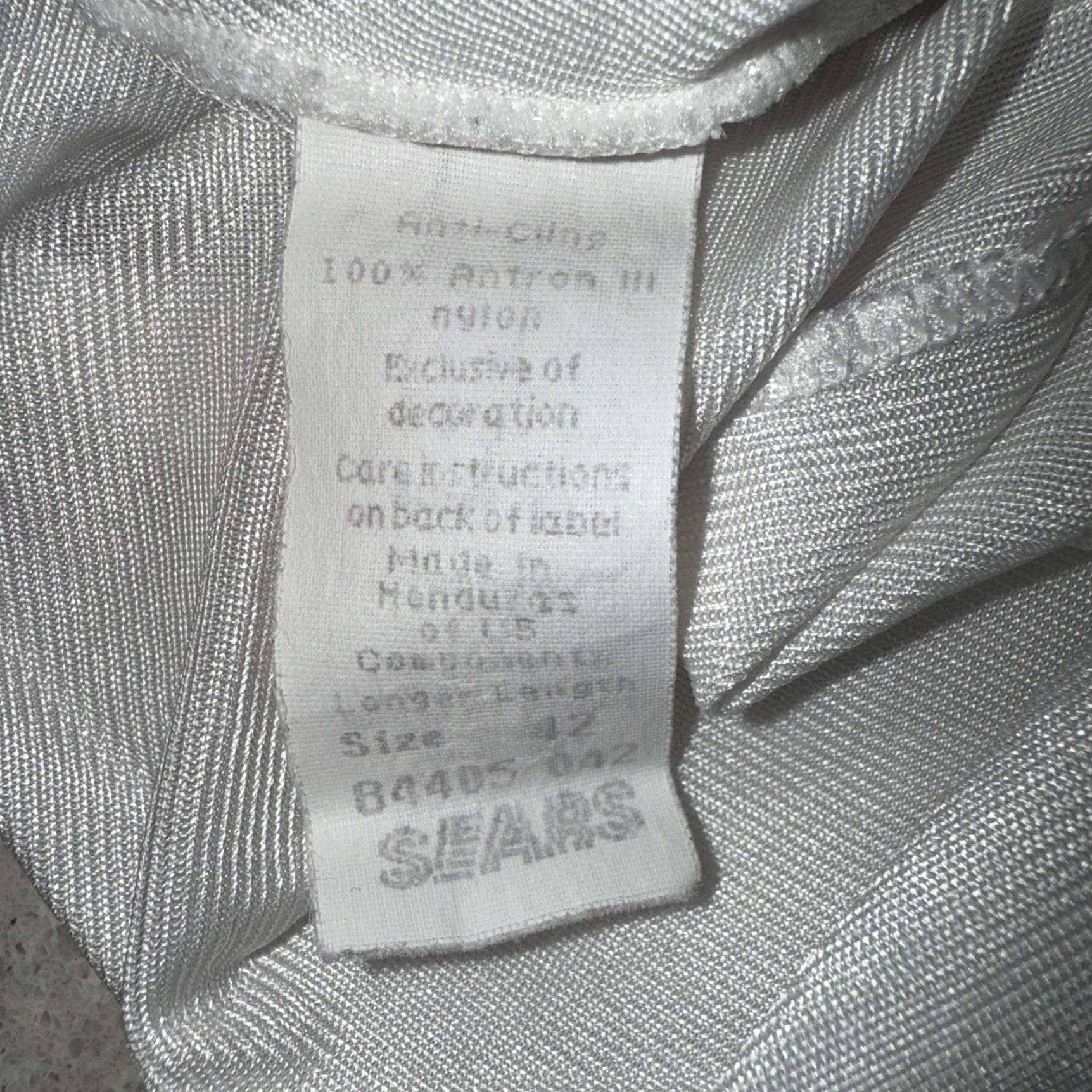 Sears VINTAGE Sears Camisole Top Slip White Nylon Anti Cling Adjustable Strap Women's Regular 42 Satin Silky Comfort Classic Lingerie Size M / US 6-8 / IT 42-44 - 6 Thumbnail