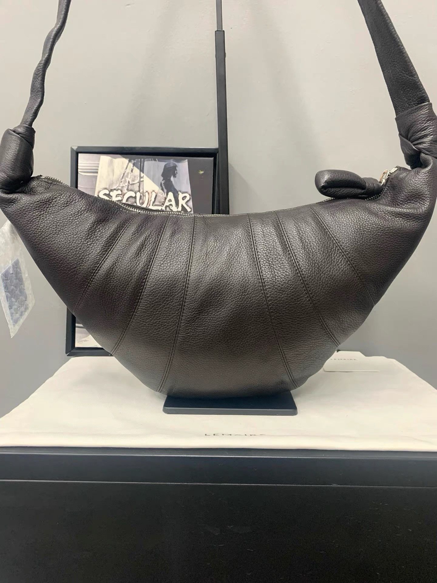 Lemaire Lemaire Cowhide Chocolate Croissant Crossbody K34 Size ONE SIZE - 4 Thumbnail