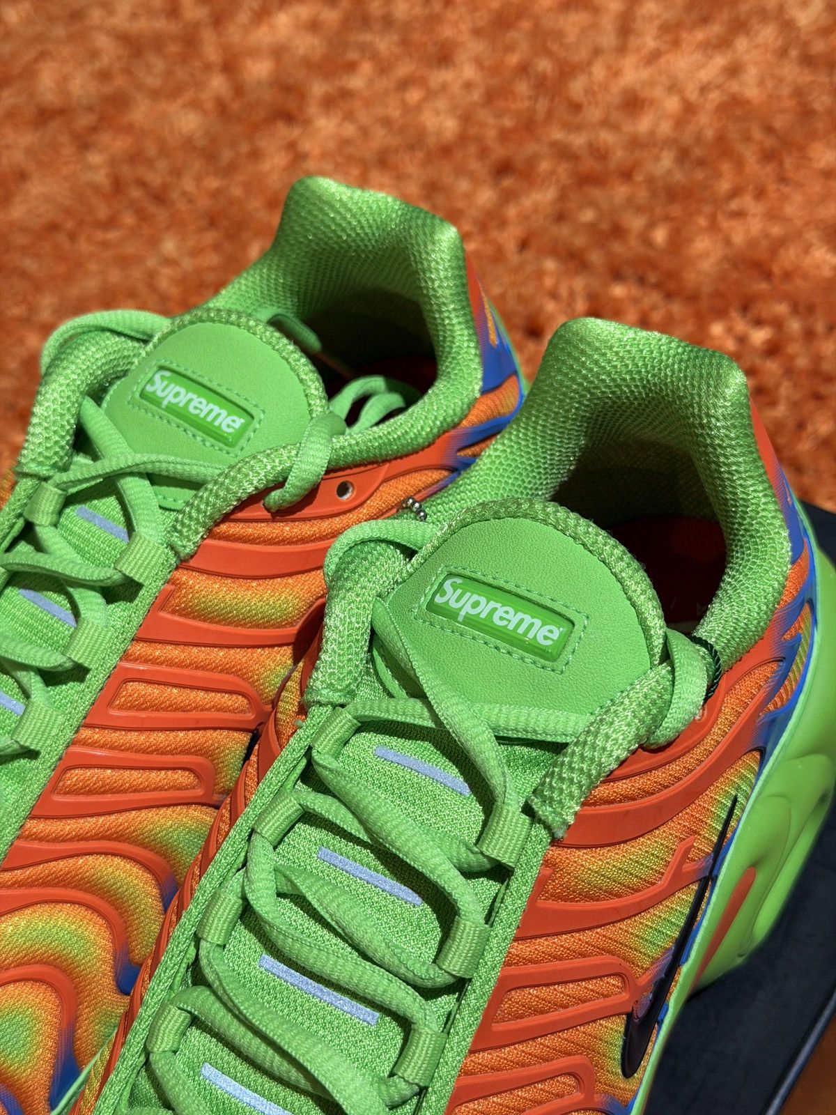 Nike × Supreme Nike Air Max Plus TN x Supreme Shoes Size US 9 / EU 42 - 3 Thumbnail