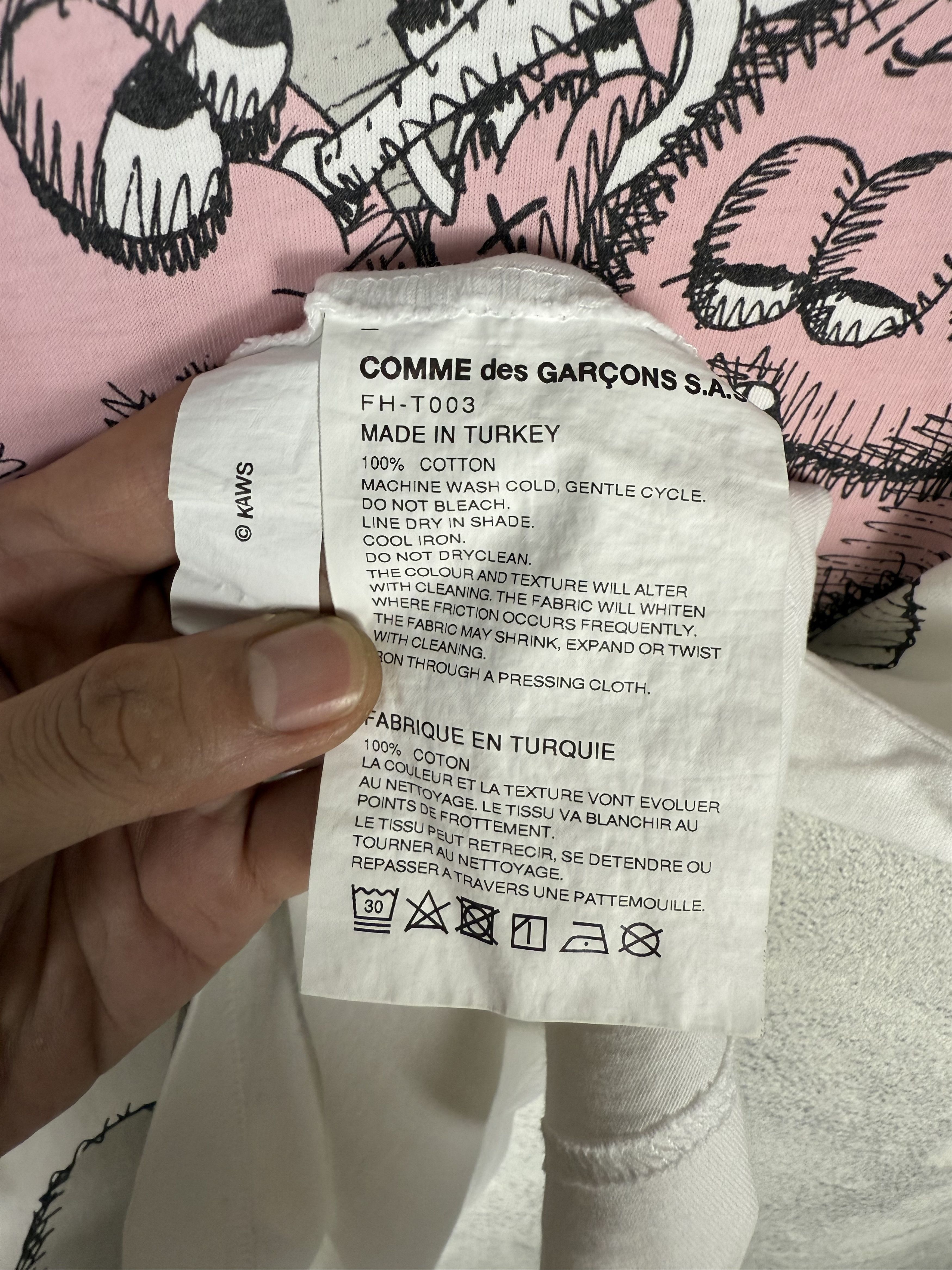 Comme des Garcons SHIRT × Kaws Comme Des Garcons CDG x Kaws Tshirt Size US M / EU 48-50 / 2 - 5 Thumbnail