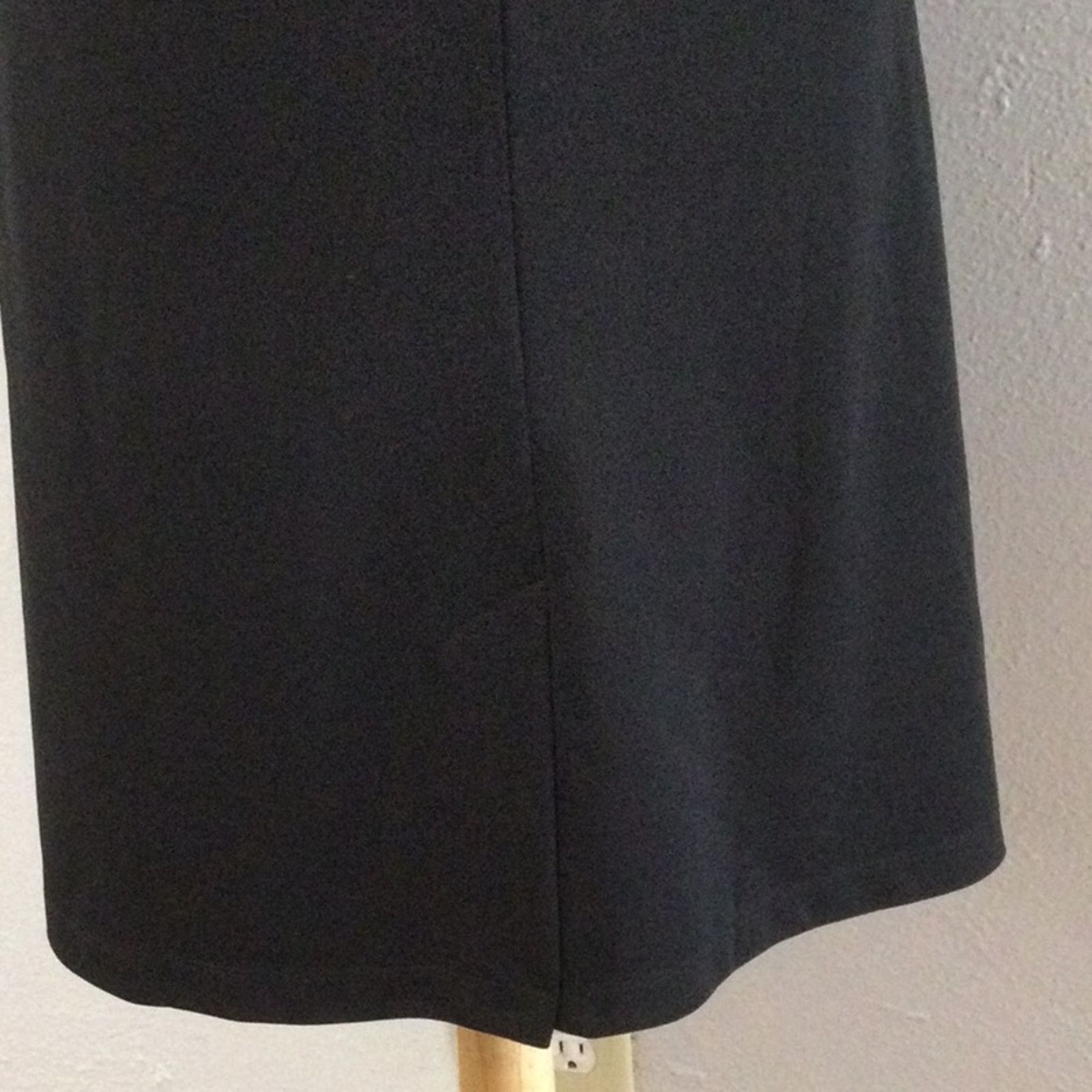 Other Susan Graver Black Knee Length Back Split A-line Skirt 3X Size 42" / US 20 - 9 Thumbnail