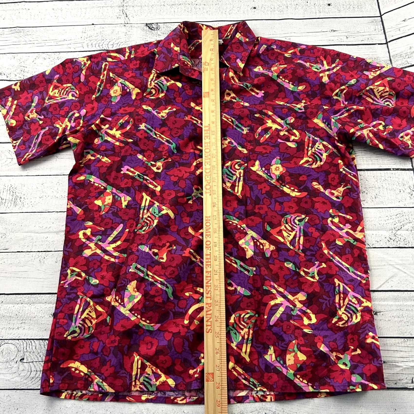 Vintage VINTAGE Malihini Hawaii Short Sleeve Button Front Shirt Mens M Red Floral "Maroon" Size US M / EU 48-50 / 2 - 3 Thumbnail