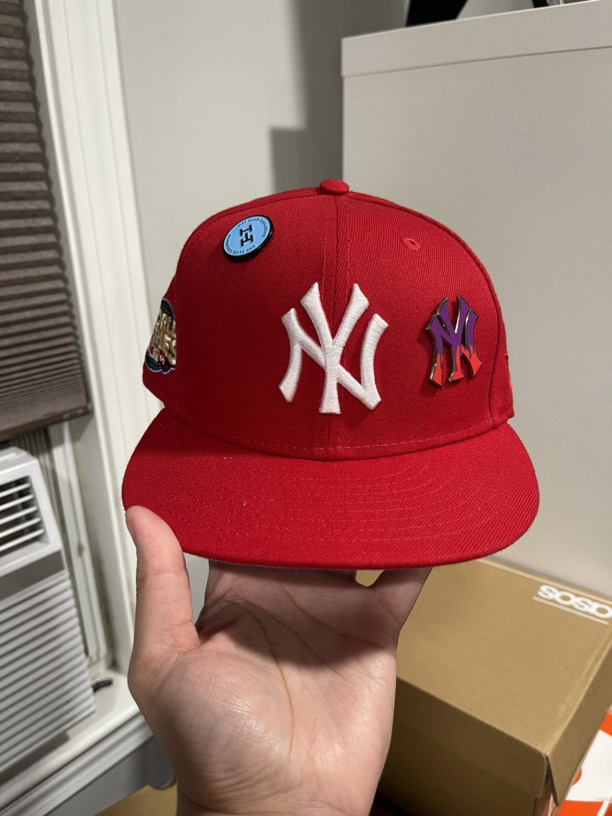 Hat Club Hat Club ‘Icey Blue UV’ New York Yankees Fitted Size 7 1/8 Size ONE SIZE - 1 Thumbnail