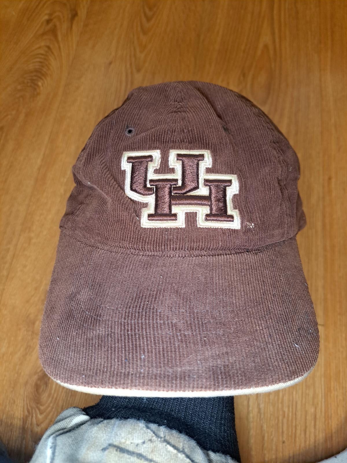 Other ML Caps UH Cougars Brown Corduroy Cap Hat Cotton Adjustable Size ONE SIZE - 1 Thumbnail