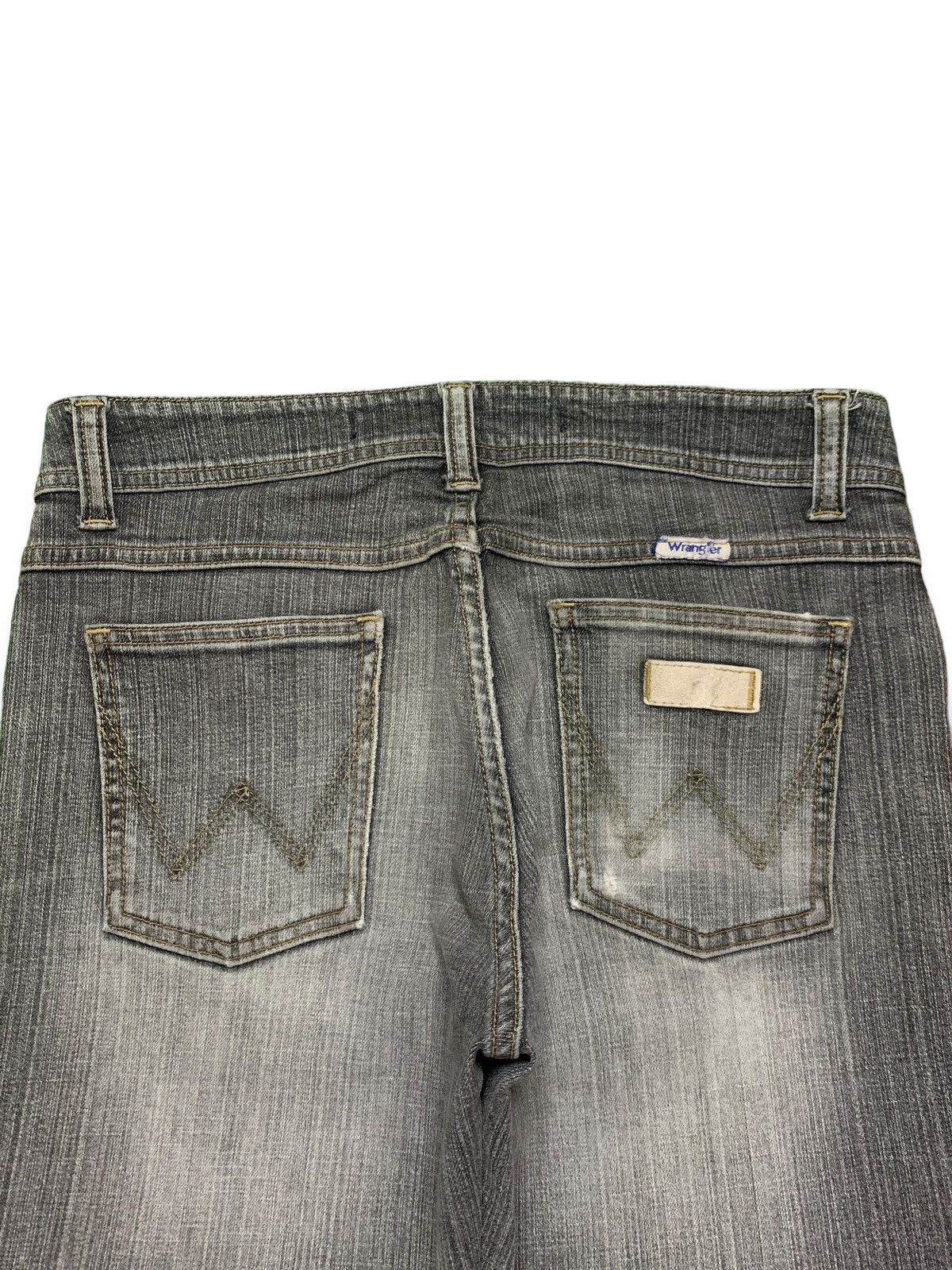 Wrangler Vintage Wrangler Faded Wash Distressed Flare Jeans Size 30" / US 8 / IT 44 - 8 Thumbnail
