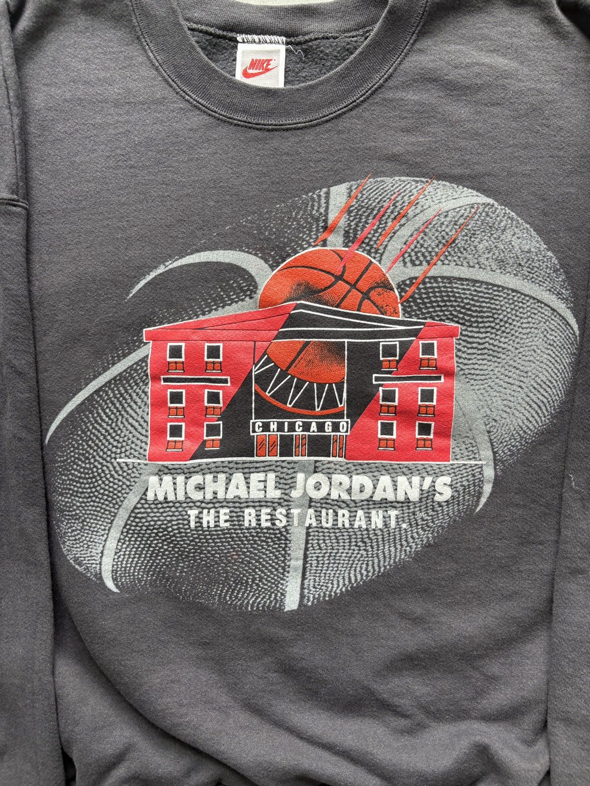 Nike Vintage 90s Nike Michael Jordan The Restaurant Sweatshirt Size US XL / EU 56 / 4 - 2 Thumbnail