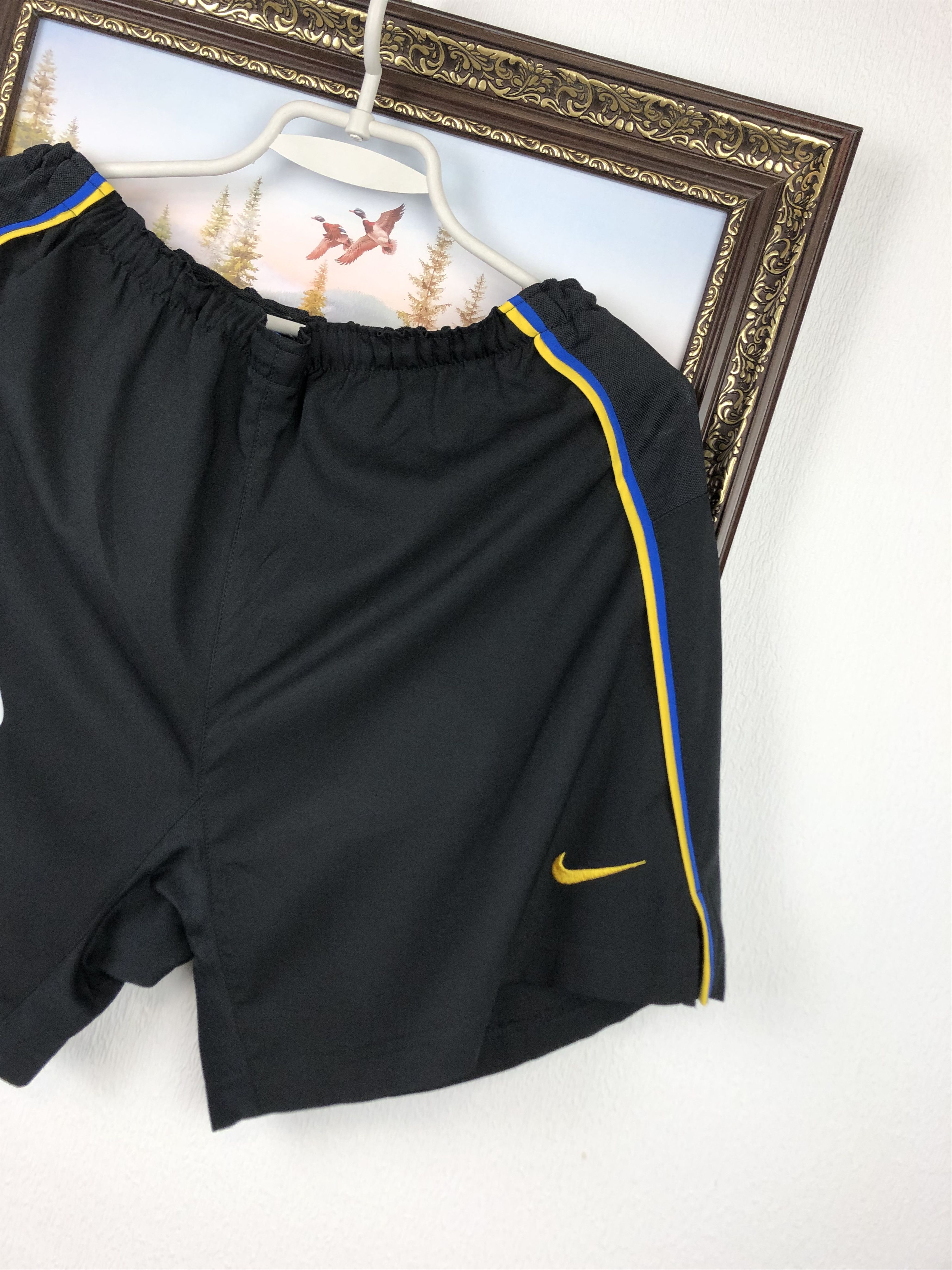 Nike Vintage Nike Inter Milan Football Shorts Soccer M Rare Size US 32 / EU 48 - 2 Thumbnail