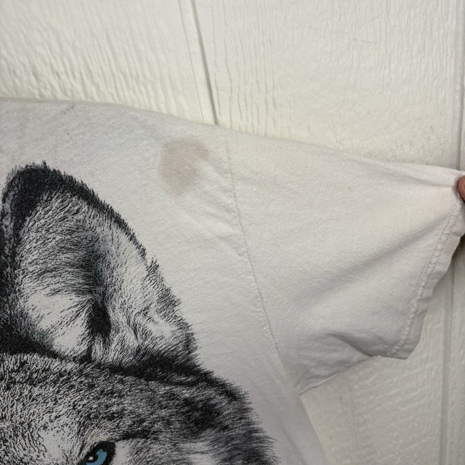 Fruit Of The Loom Vintage 90’s White Wolf Wilderness Shirt Size Medium Size US M / EU 48-50 / 2 - 6 Thumbnail