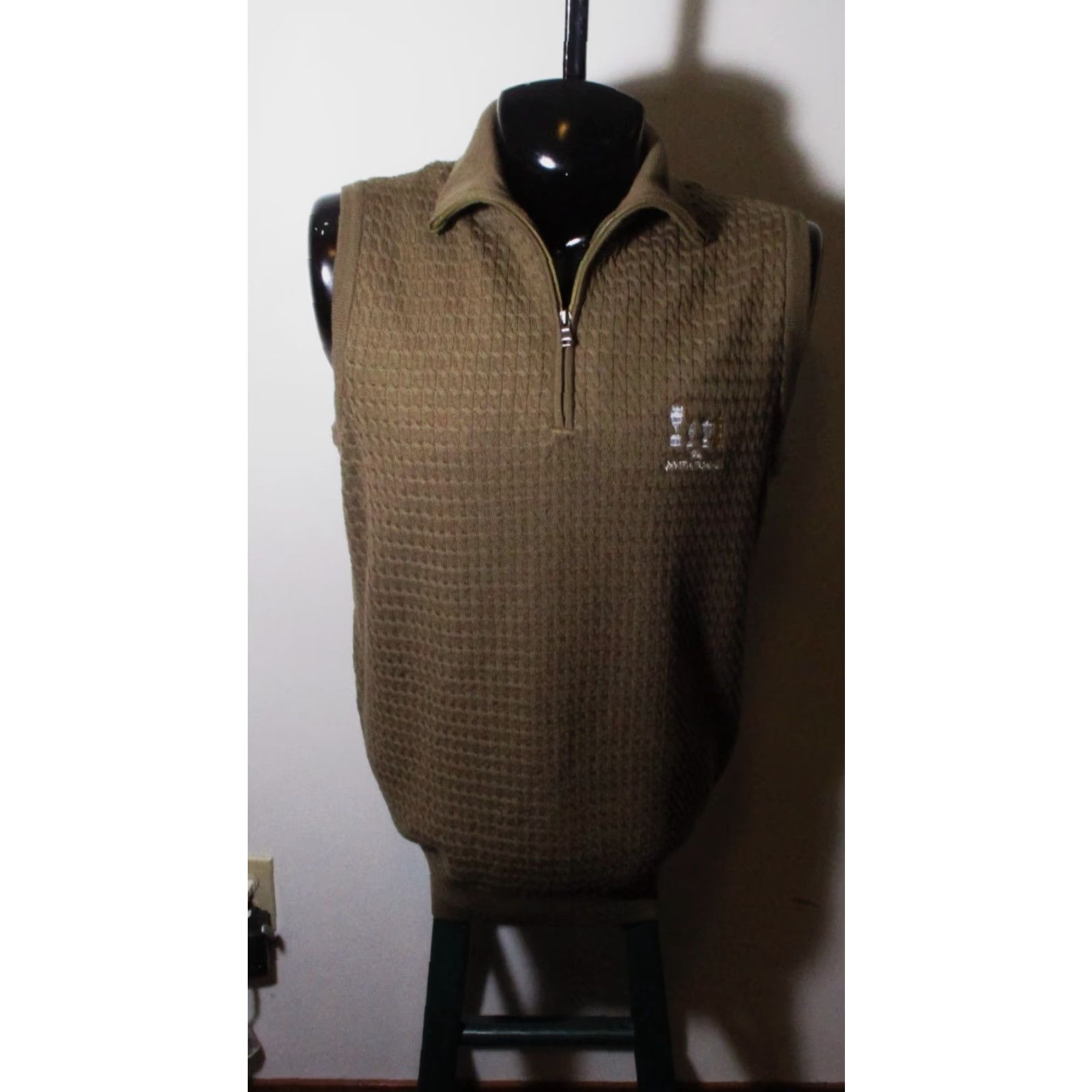 Olive BYRON NELSON Olive Brown 100% Merino Wool Golf Vest Men L NWOT Size US L / EU 52-54 / 3 - 2 Thumbnail