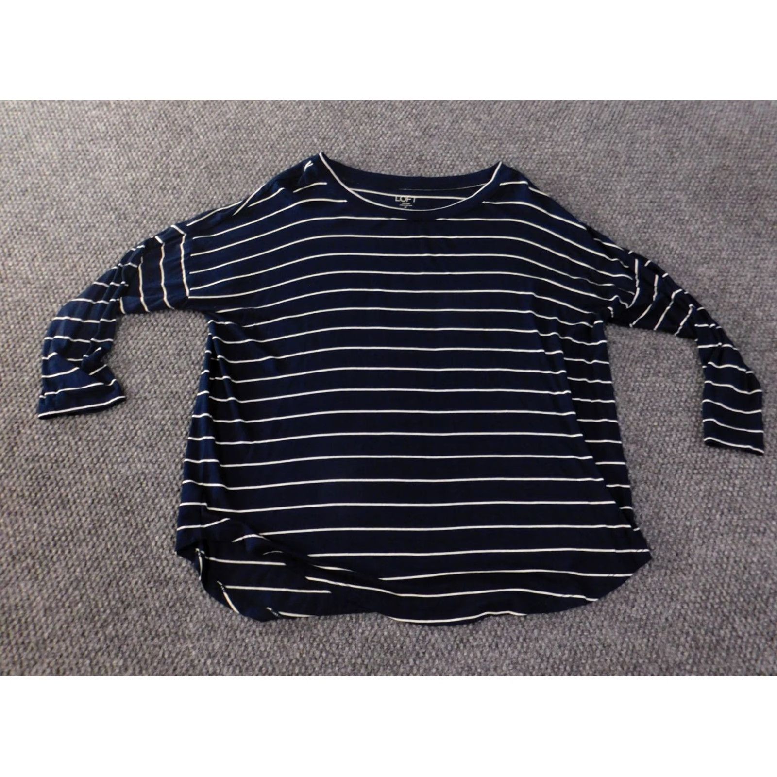 Ann Taylor Ann Taylor Loft Blouse Shirt Womens M Blue Striped Knit Rayon Pullover Round Neck Casual Stretch Size M / US 6-8 / IT 42-44 - 2 Thumbnail