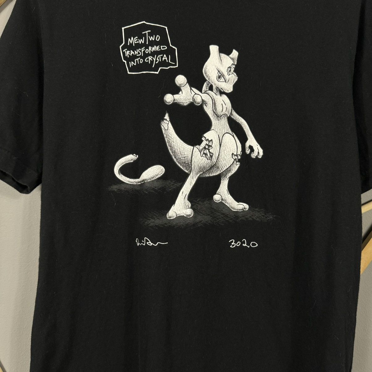 Daniel Arsham × Pokemon × Uniqlo Uniqlo UT x Daniel Arsham Pokémon Mewtwo Graphic Tee 2020 Size US M / EU 48-50 / 2 - 3 Thumbnail
