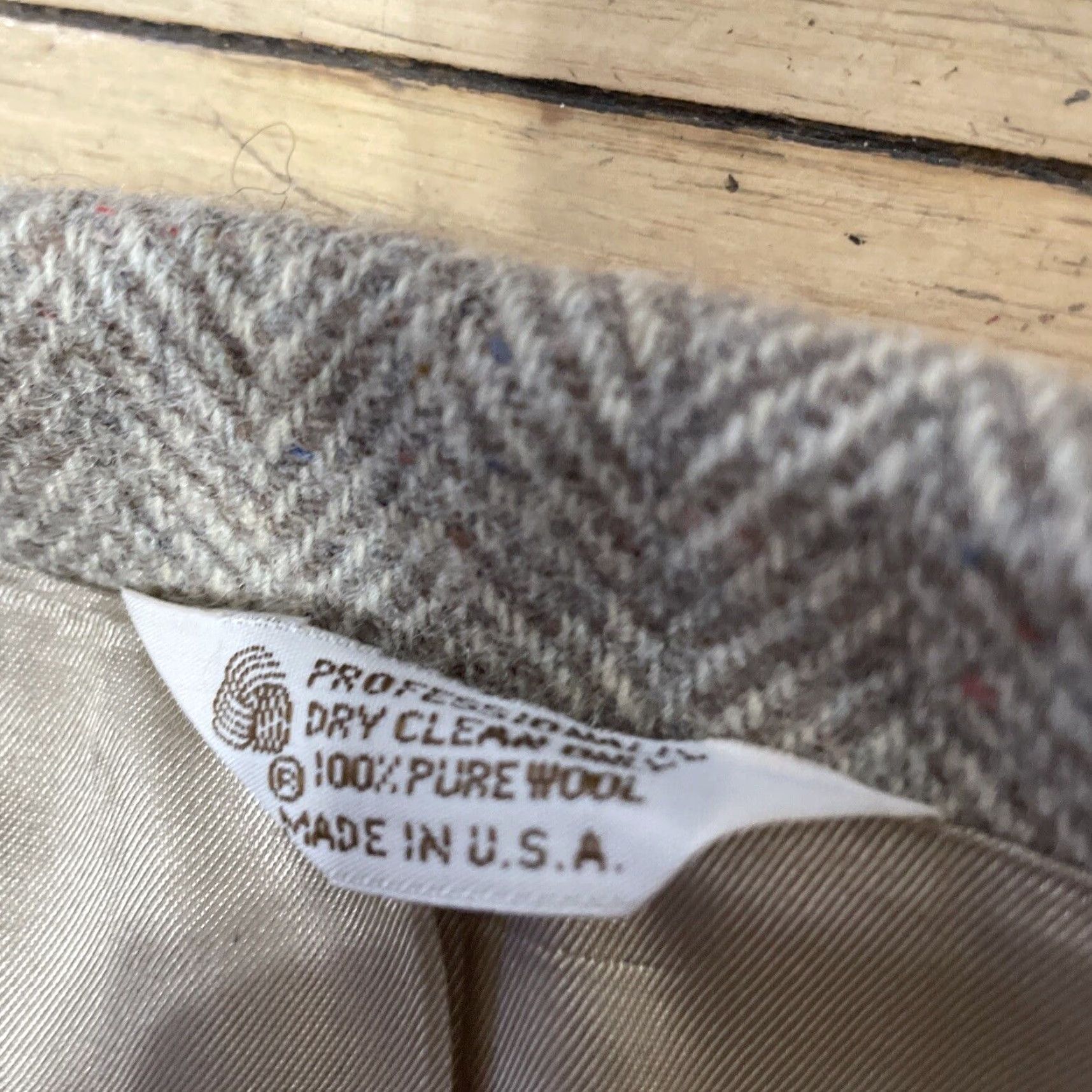 Vintage VINTAGE DELLAPENNA Pure New Wool Tweed Blazer Men 44 USA Brown Wool Tweed 2 Piece Blazer Jacket Mens Regular Fit Notch Lapel Size 44R - 7 Thumbnail