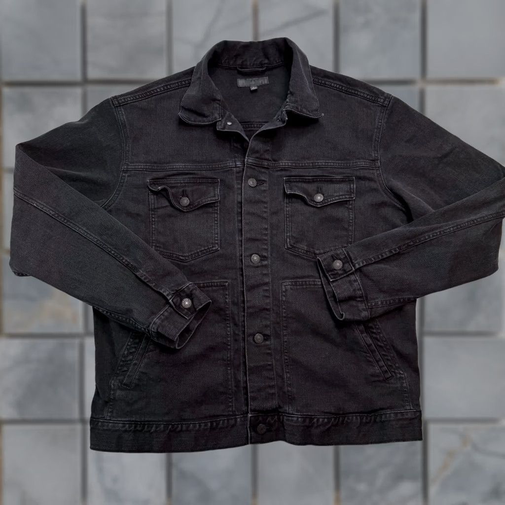 Uniqlo Uniqlo Jacket Mens L Black Denim Trucker Button Front Stretch Pockets Jacket Size US 33 - 1 Thumbnail