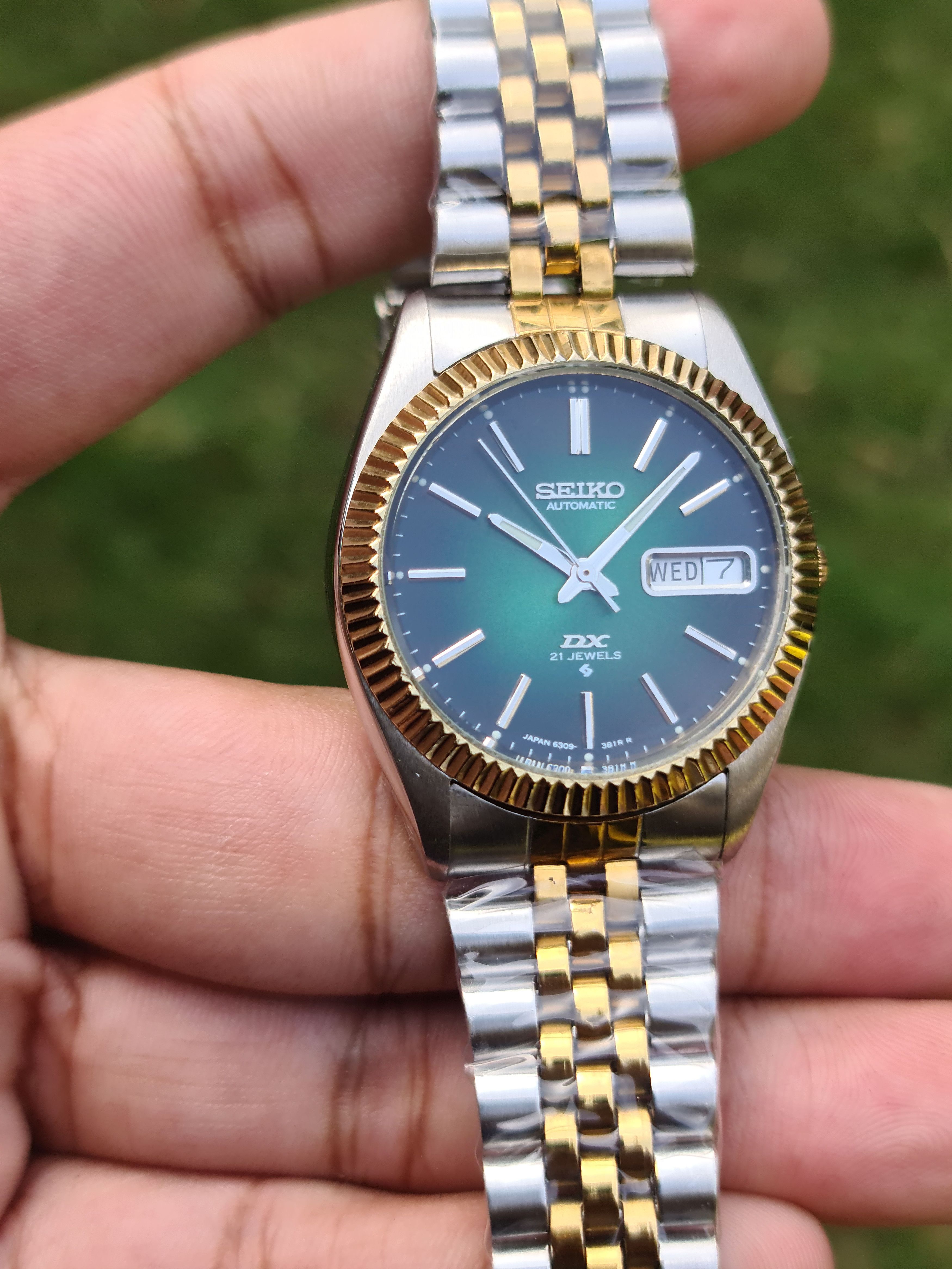 Japanese Brand Seiko DX Automatic Fluted Bazel Day/Date Japan Size 36 - 1 Thumbnail
