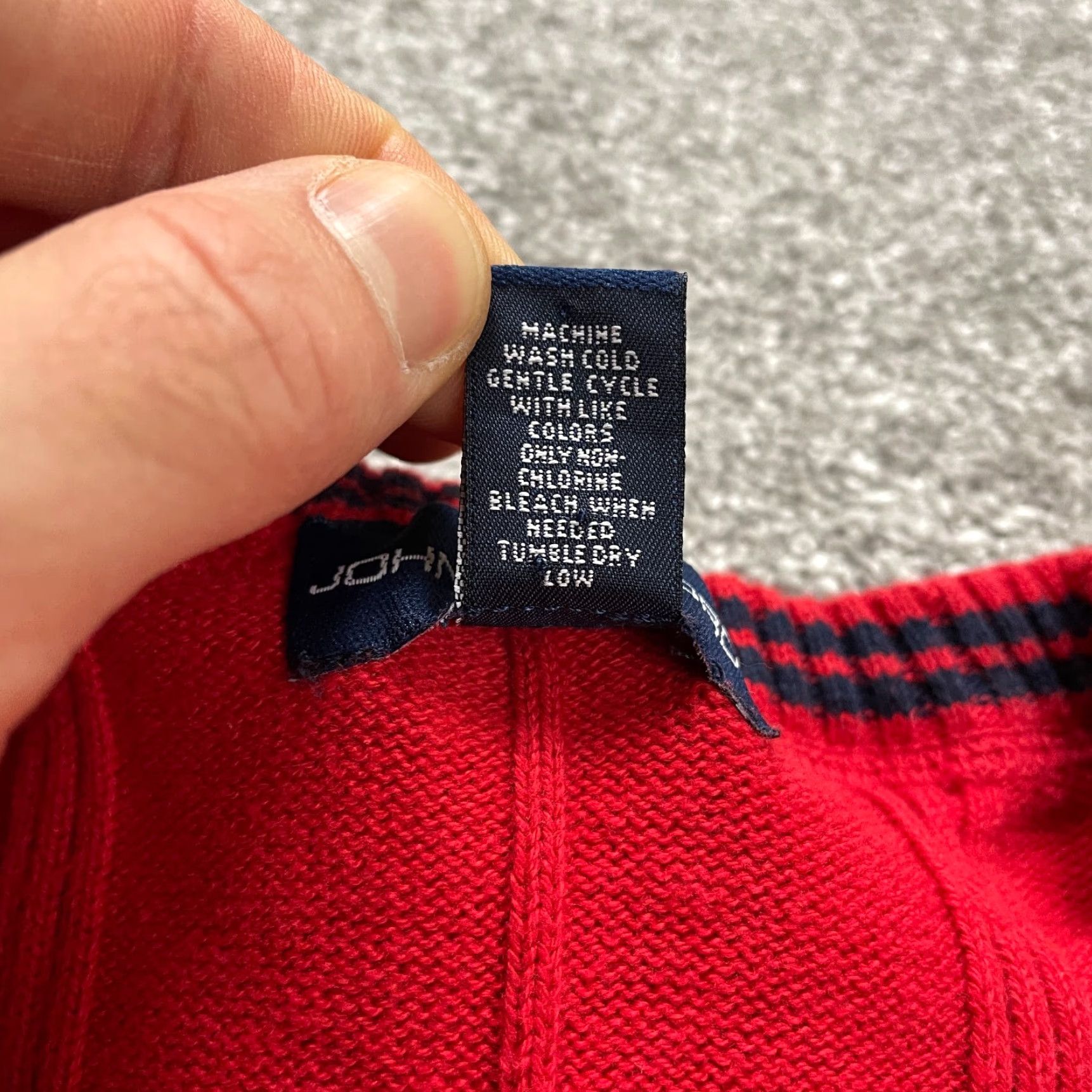 Vintage VINTAGE is not used here; use given: John Ashford Pullover Sweater Mens 2XL Red Knit Crew Neck Cotton Solid Long Sleeve Regular Fit Casual Business Size US XXL / EU 58 / 5 - 5 Thumbnail