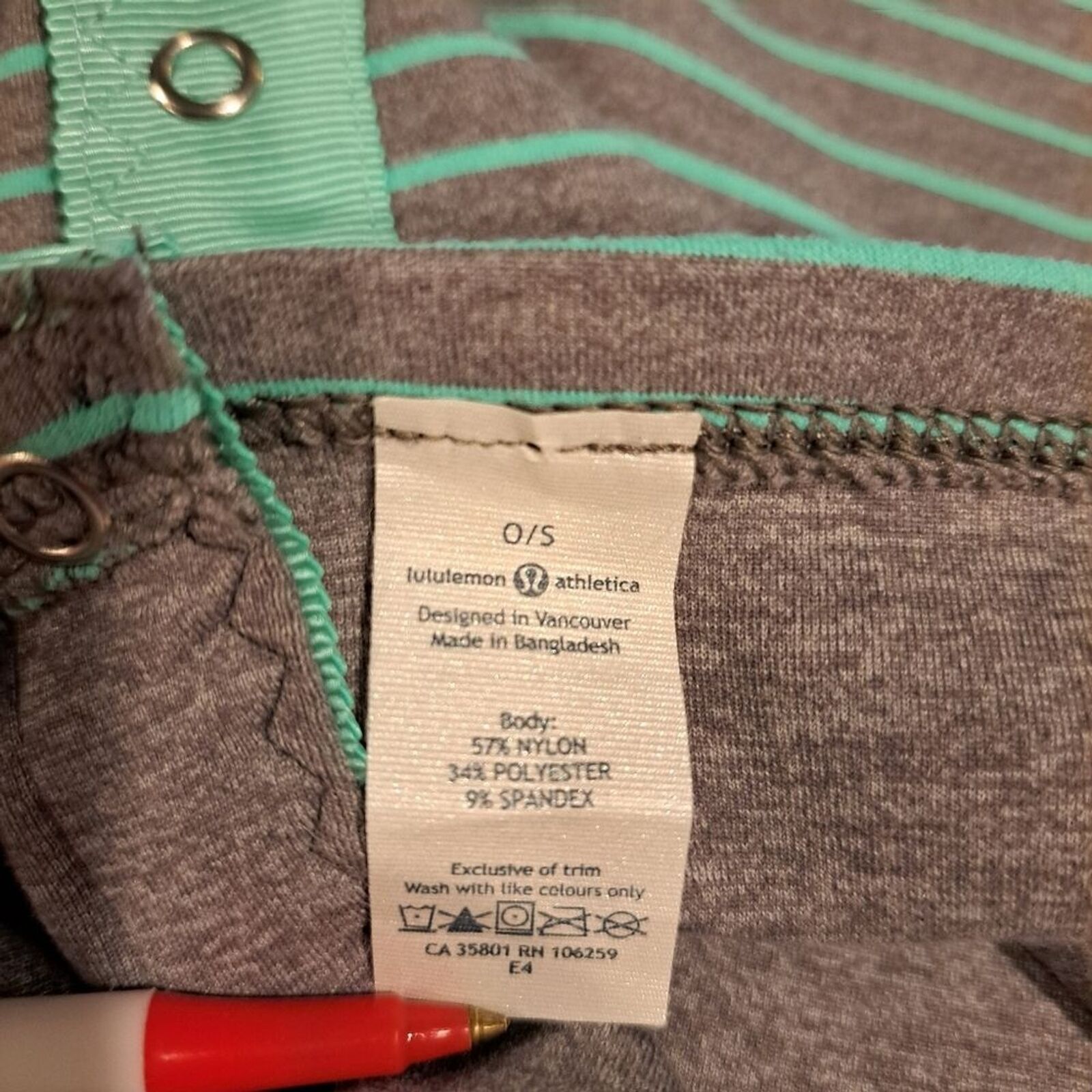 Lululemon Lululemon Vinyasa Scarf Wrap Gray Mint Green Stripes Snaps Size ONE SIZE - 6 Thumbnail
