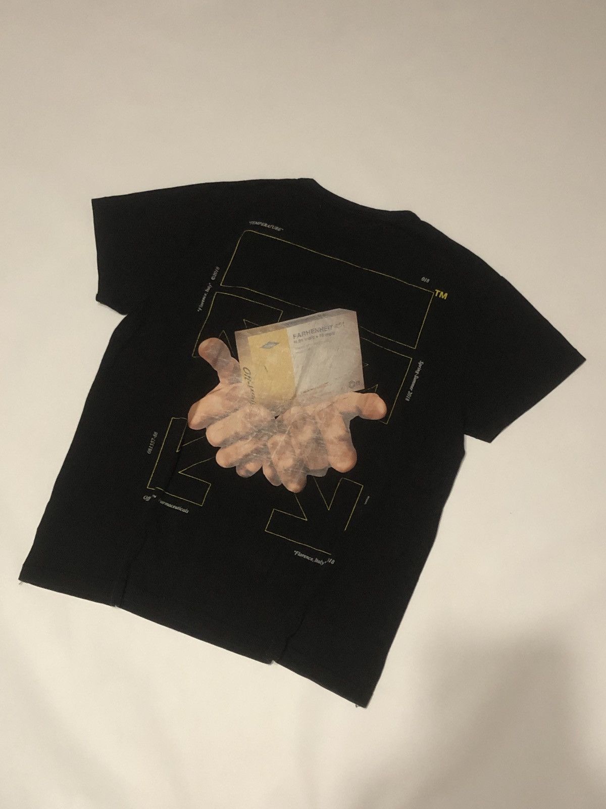 Off-White Off White Fahrenheit 451 Pill Box Black Tee Size US L / EU 52-54 / 3 - 1 Thumbnail