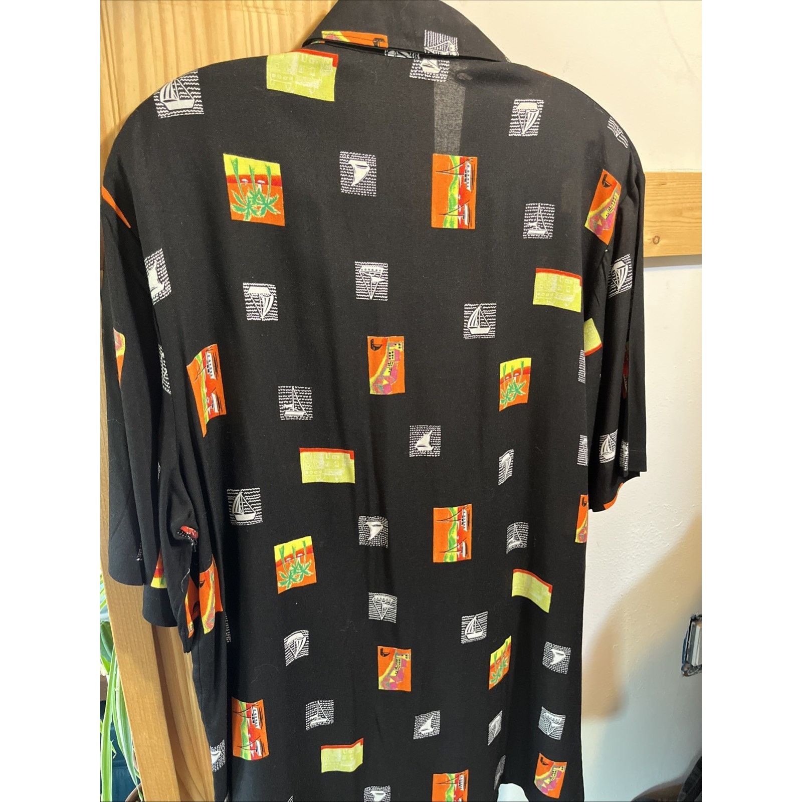 Other Alan Stewart Shirt Men’s M Black Hawaiian Rayon Button Adult Size US M / EU 48-50 / 2 - 11 Thumbnail