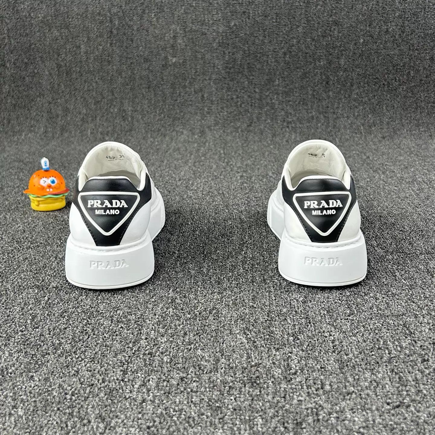 Prada Prada Women's White Logo Sneakers 35 Size US 4.5 / IT 34.5 - 5 Thumbnail