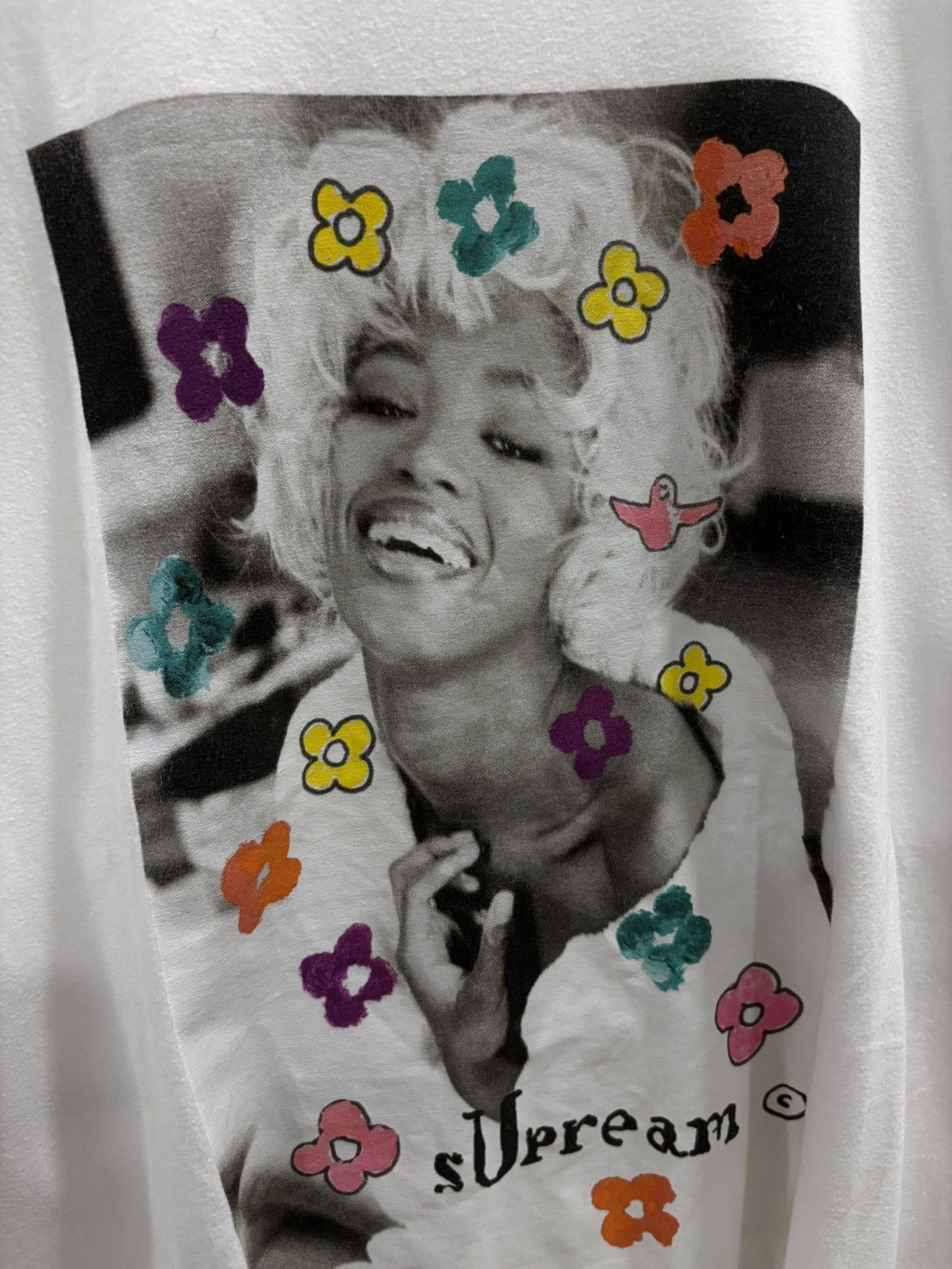 Supreme Supreme Naomi Campbell Gonz Tee Skateboarding Rare Hype Size US XL / EU 56 / 4 - 2 Thumbnail