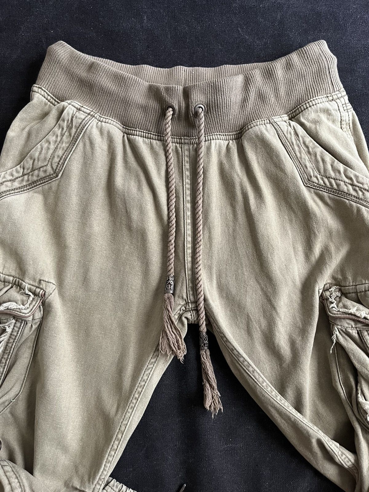 Japanese Brand G.O.A Japan vintage 3D pocket cargo pants Size US 32 / EU 48 - 6 Thumbnail