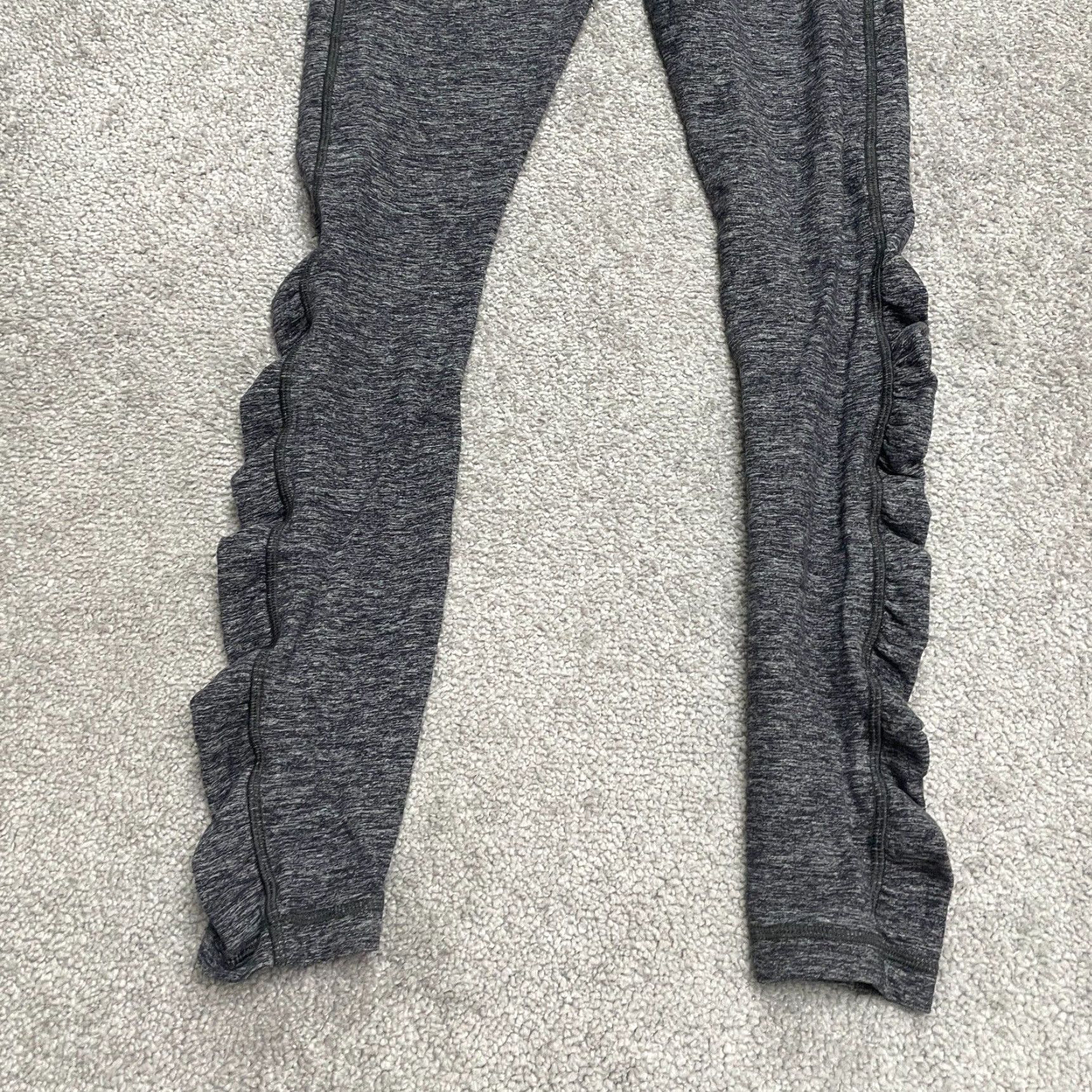 Lululemon VINTAGE Lululemon Ruched Compression Leggings Womens 8 Dark Gray Active Yoga Gym 28x29 Size 30" / US 8 / IT 44 - 4 Thumbnail