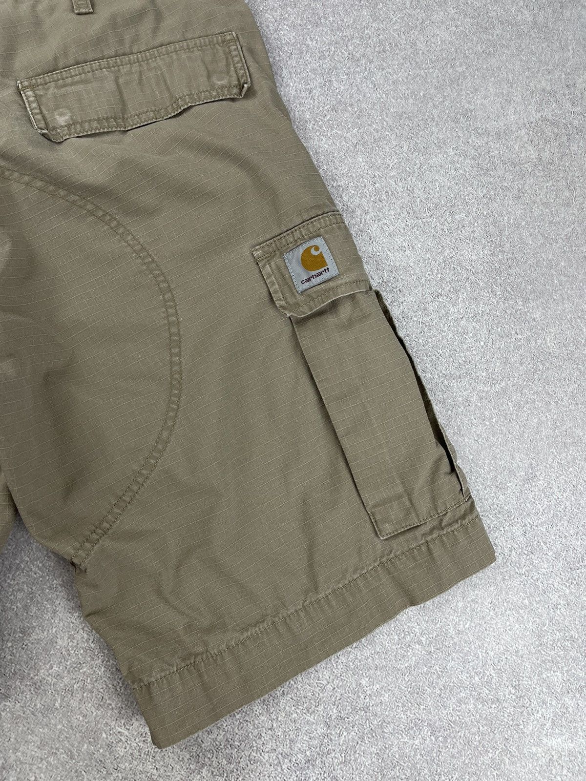 Carhartt Vintage Carhartt Regular Cargo Shorts Size 31 Size US 31 - 8 Thumbnail