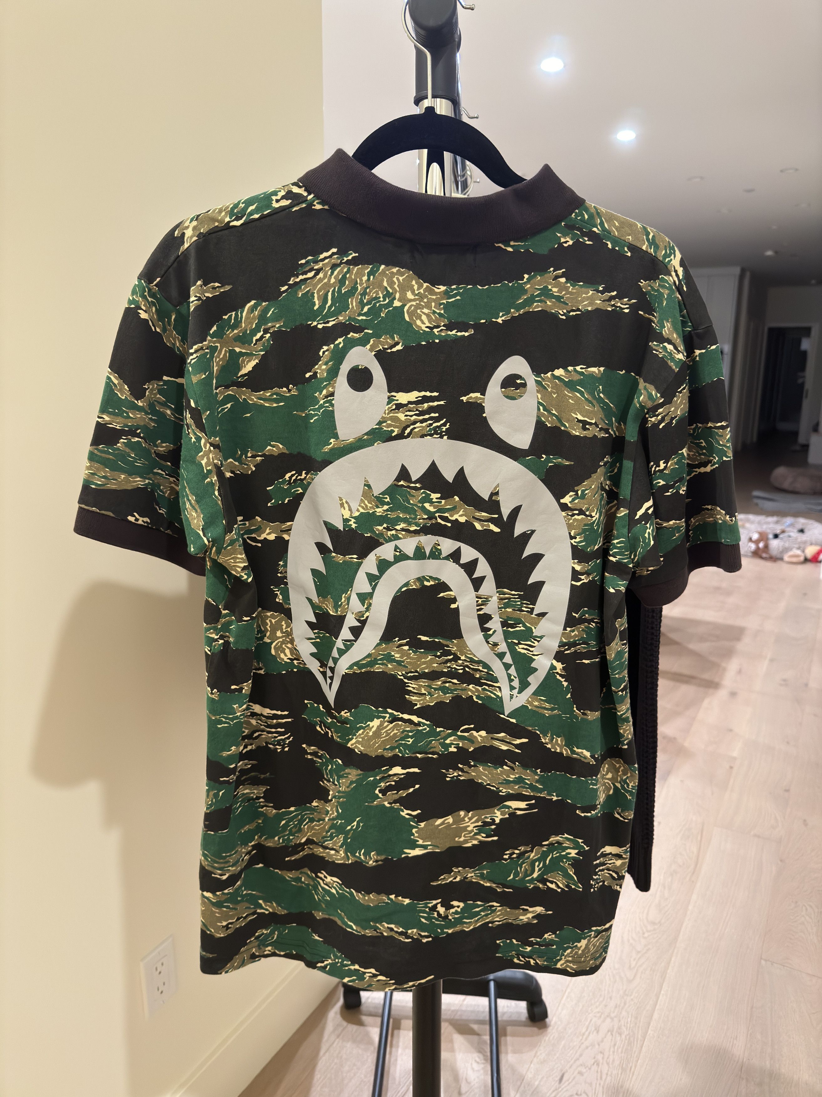 Bape Tiger Camo Shark Polo Size US L / EU 52-54 / 3 - 3 Thumbnail