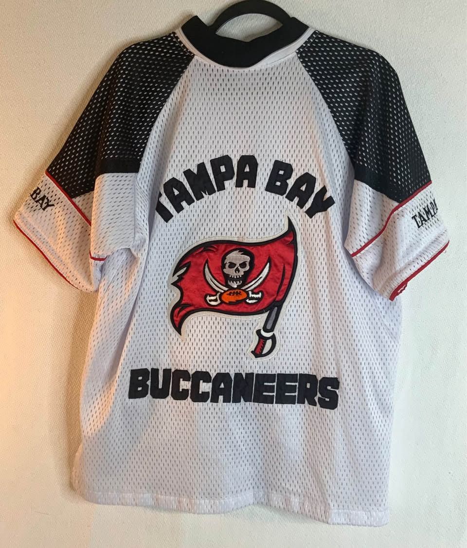 Vintage Vintage Tampa Bay Bucaners 90s Size US XL / EU 56 / 4 - 6 Thumbnail