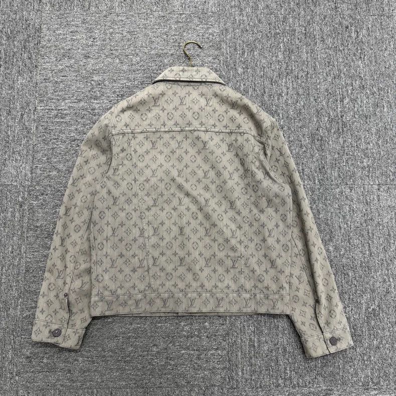 Louis Vuitton Louis Vuitton Grey full print denim jacket Size US S / EU 44-46 / 1 - 6 Thumbnail