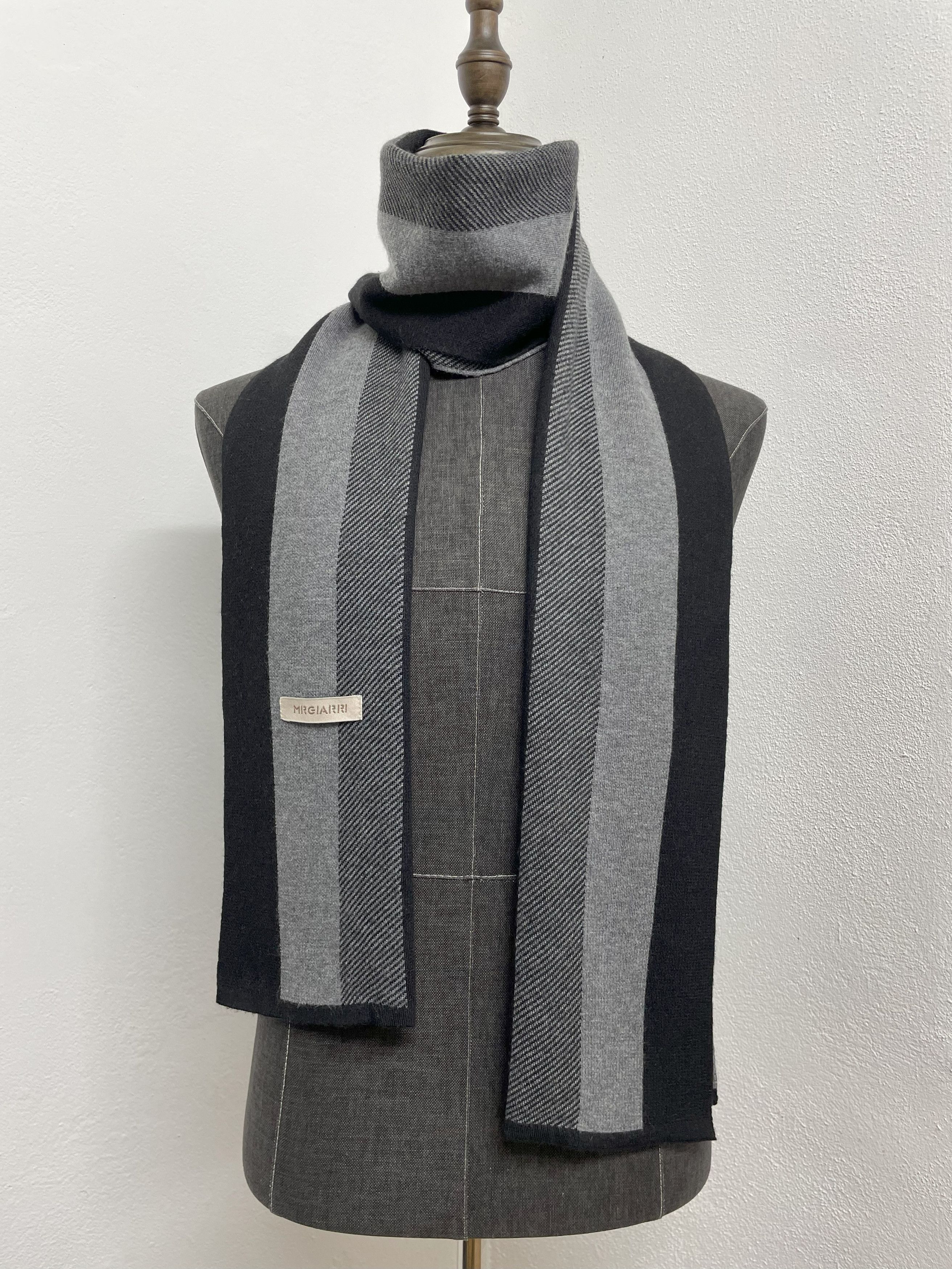 Vintage Mrgiarri Scarf / Muffler - 6183 Size ONE SIZE - 1 Thumbnail