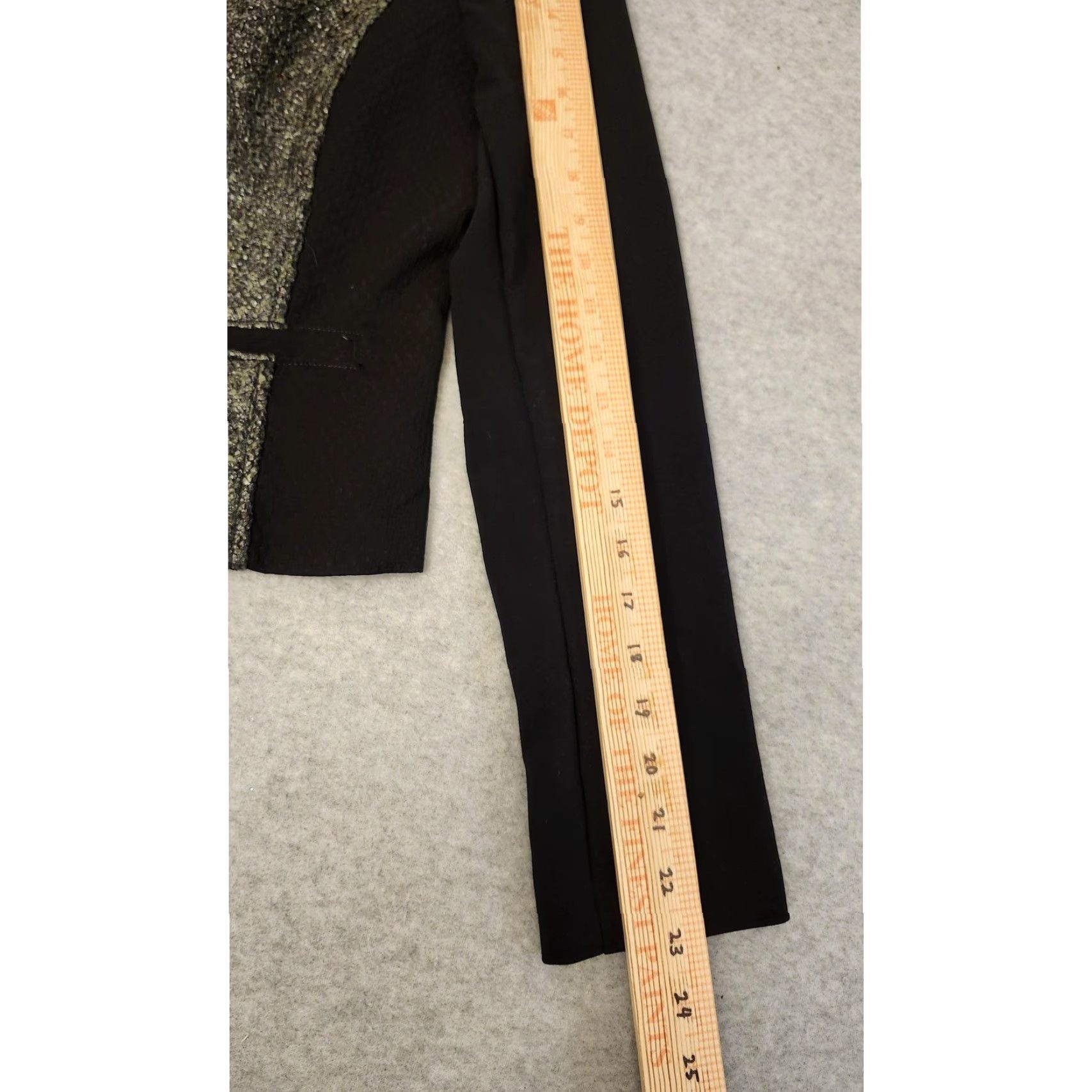 Vintage Cabi Blazer Womens Medium Black Metallic Tweed Snap Front Jacket Style 3036 Size M / US 6-8 / IT 42-44 - 7 Thumbnail
