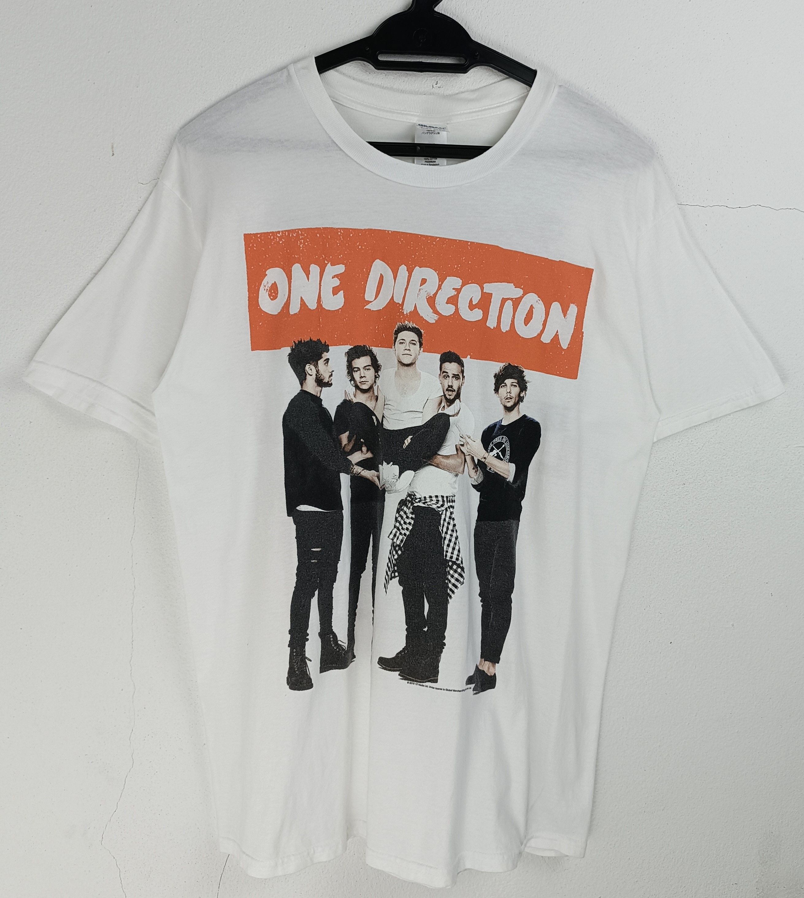 Band Tees VINTAGE ONE DIRECTION TOUR TEE harry styles swift zayn Size US M / EU 48-50 / 2 - 3 Thumbnail