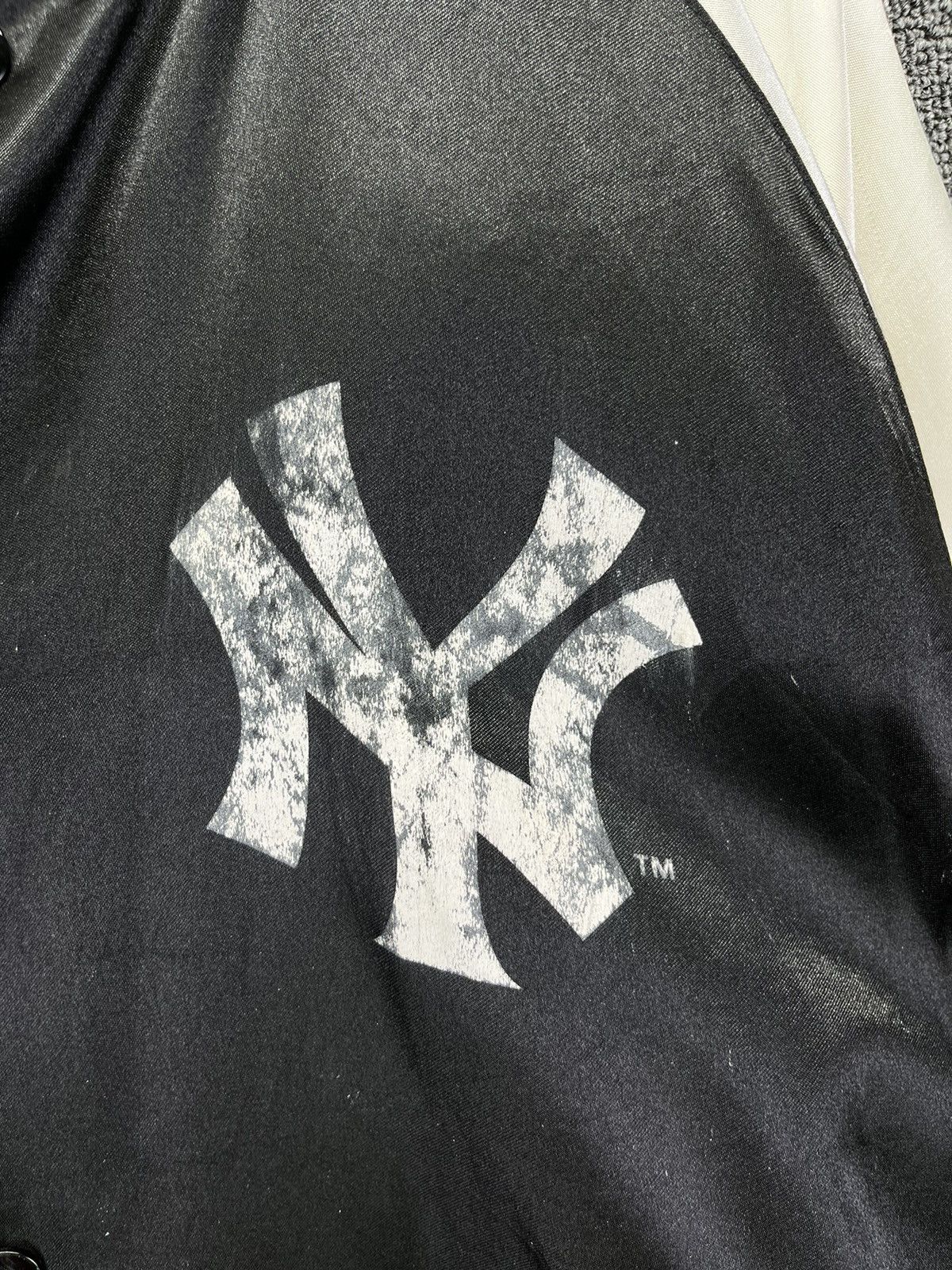 Majestic Vintage Majestic MLB New York Trashed Varsity Jacket Size US L / EU 52-54 / 3 - 13 Thumbnail