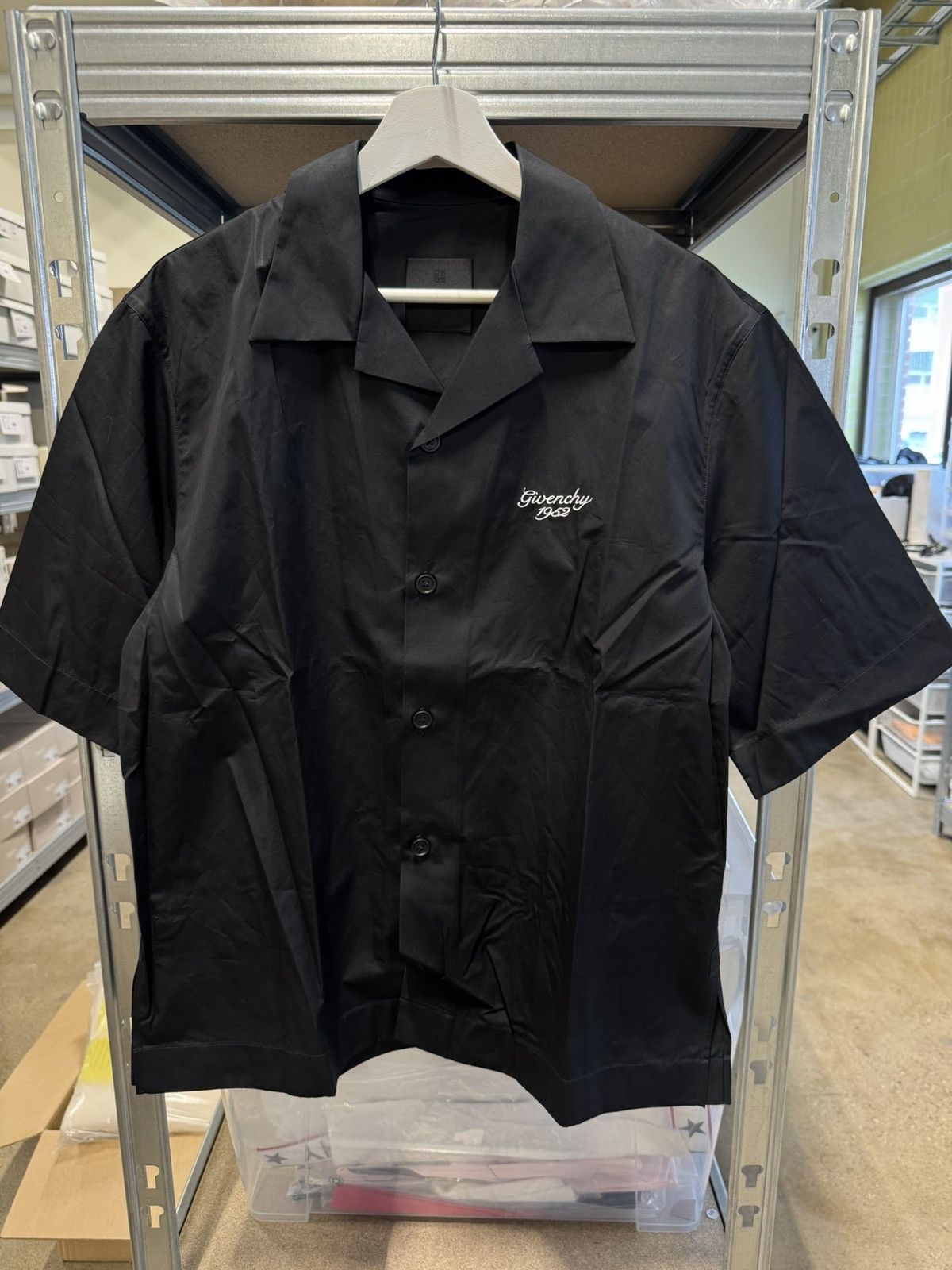Givenchy Givenchy Logo Embroidery Bowling Shirt NEW 1050$ Size US M / EU 48-50 / 2 - 1 Thumbnail