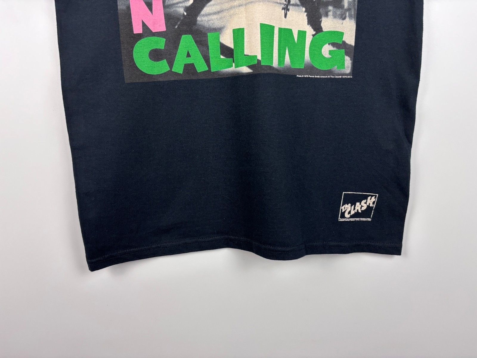 Gildan The Clash London Calling Punk Rock Band T-Shirt S Size US S / EU 44-46 / 1 - 3 Thumbnail