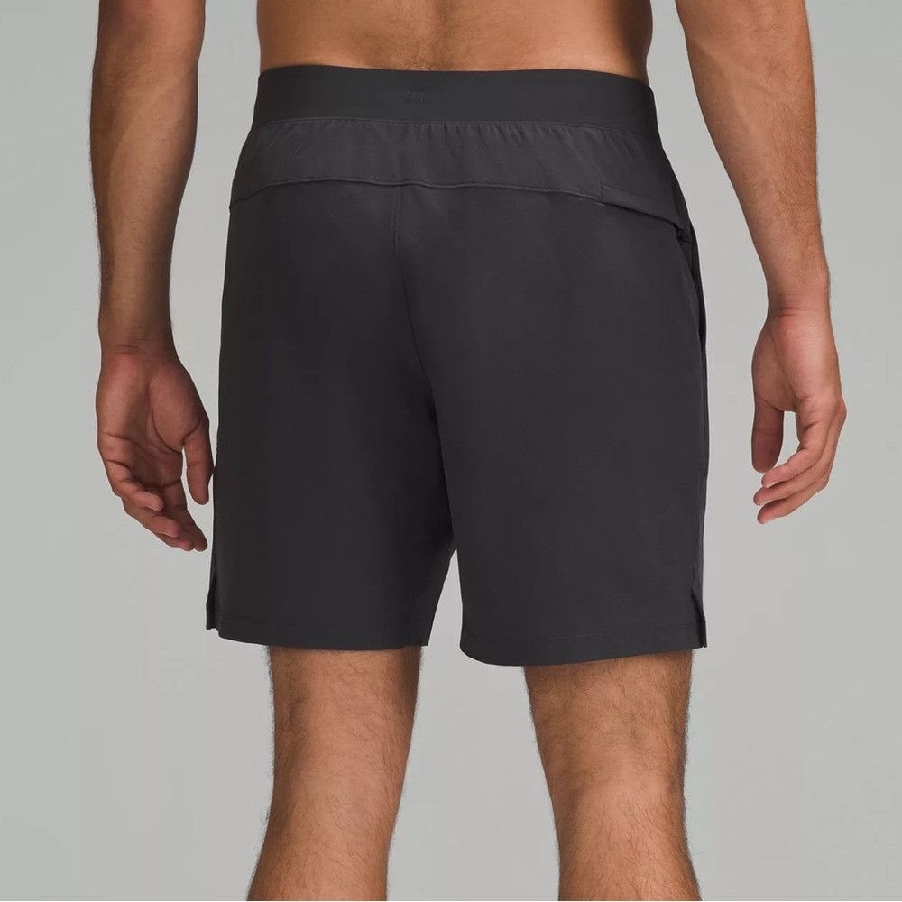 Lululemon Lululemon Mens Gray Performance Lined Shorts Size L Drawstr Size US 36 / EU 52 - 1 Thumbnail