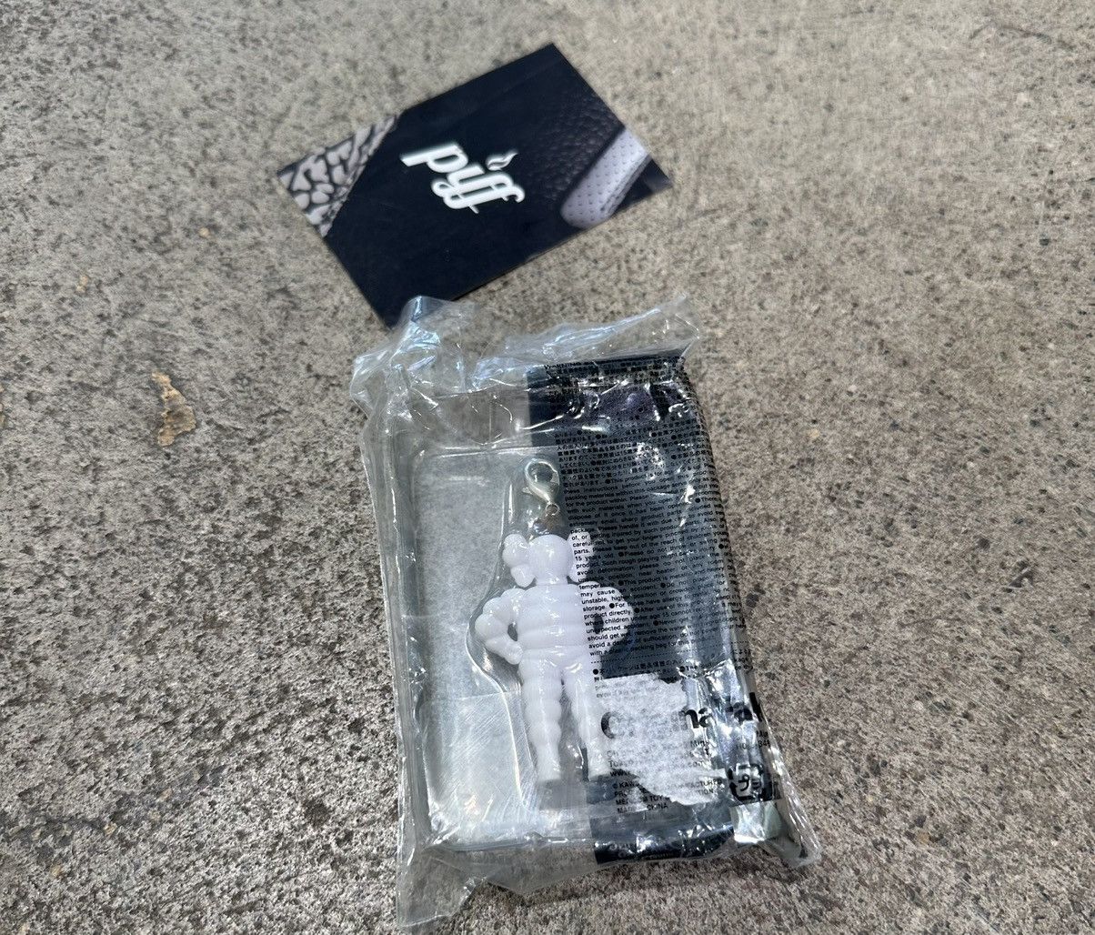image of Kaws Originalfake Chum Figure Keychain in White, Men's