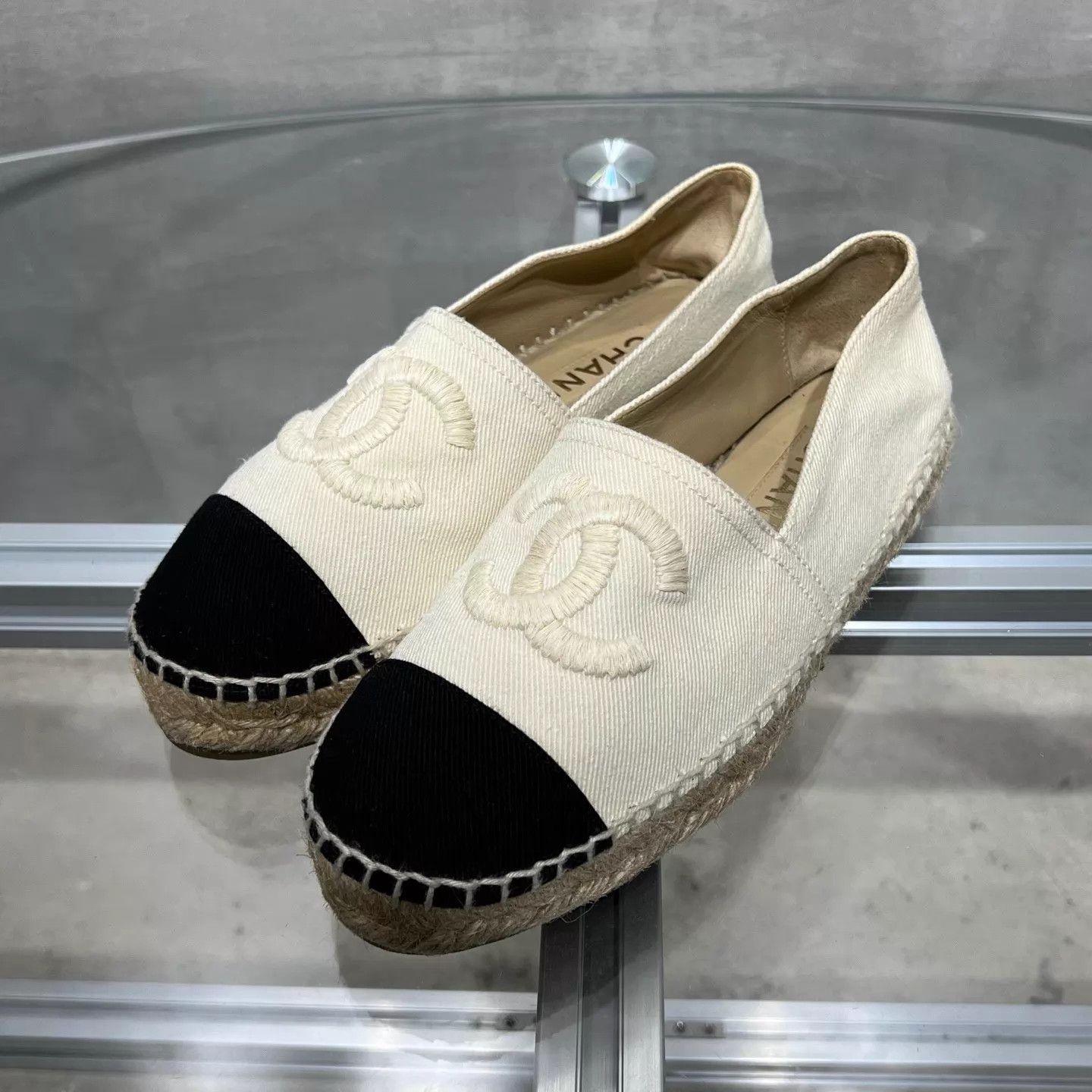 Chanel Chanel Cream Fisherman Shoes 36 Size US 5.5 / IT 35.5 - 2 Thumbnail