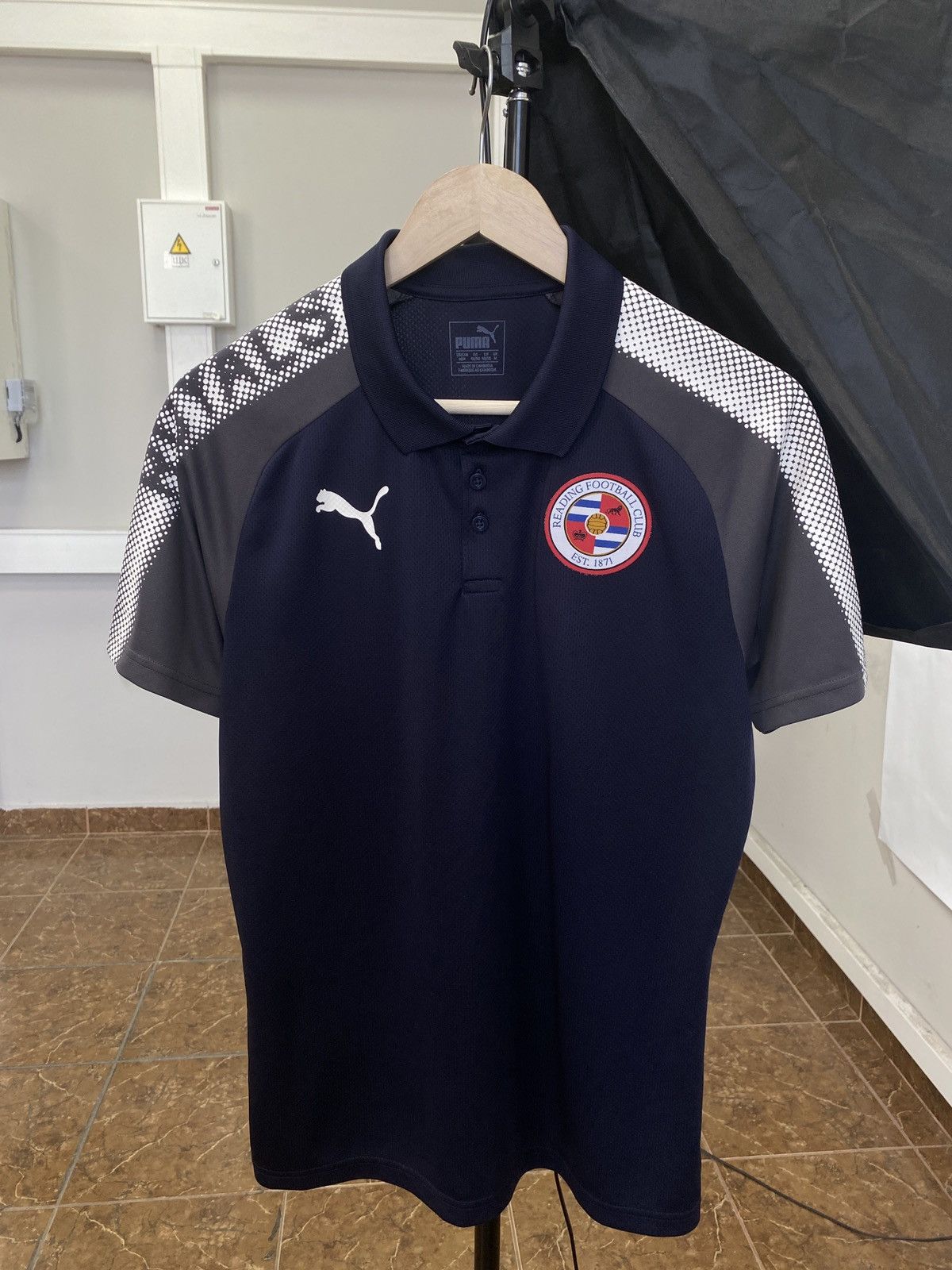 Puma Vintage Y2K Puma Reading Football Club Soccer Polo T-Shirt Size US M / EU 48-50 / 2 - 1 Thumbnail