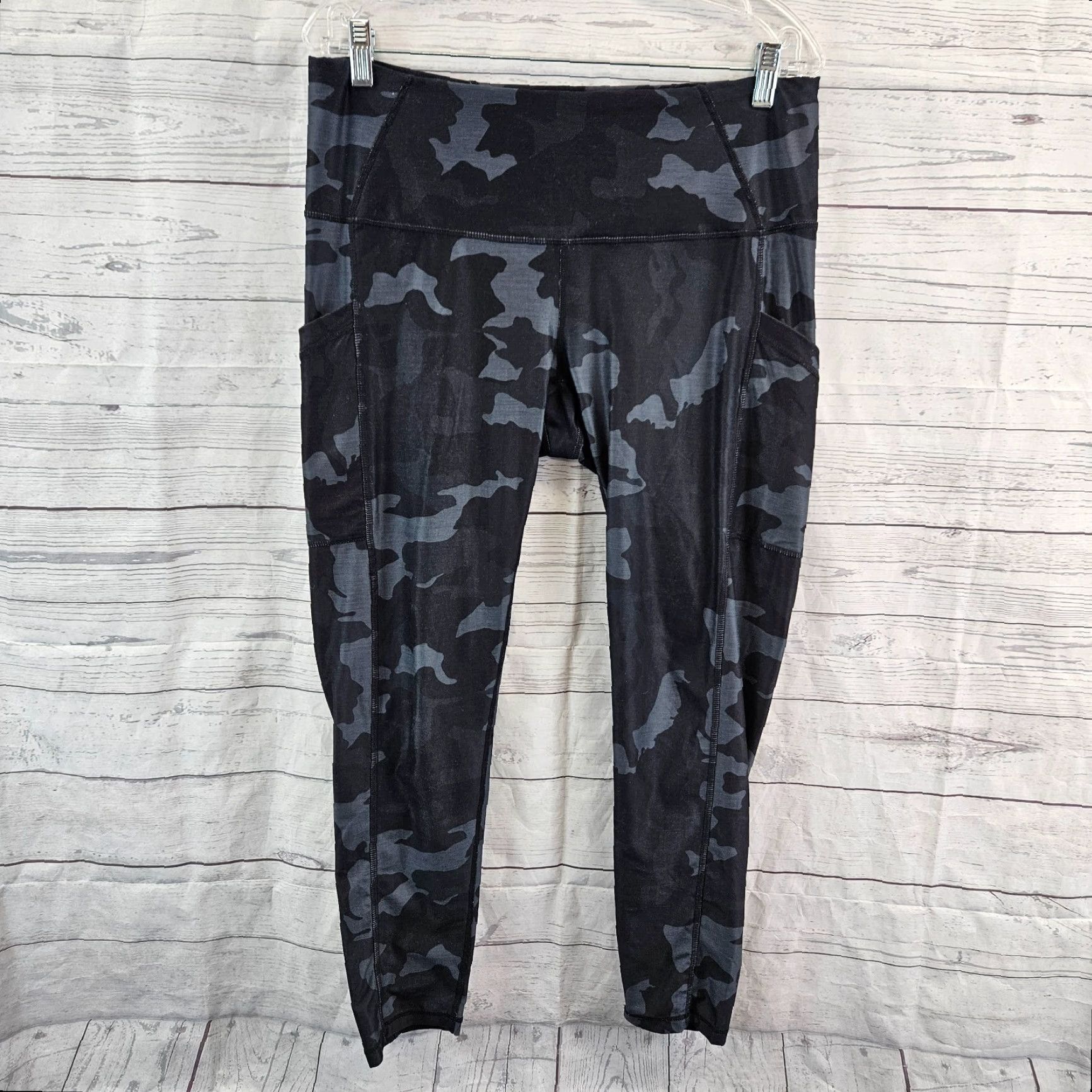 Prana VINTAGE Prana Womens Leggings 1X Black Gray Camo Pull On Pockets Size 40" / US 18 - 2 Thumbnail