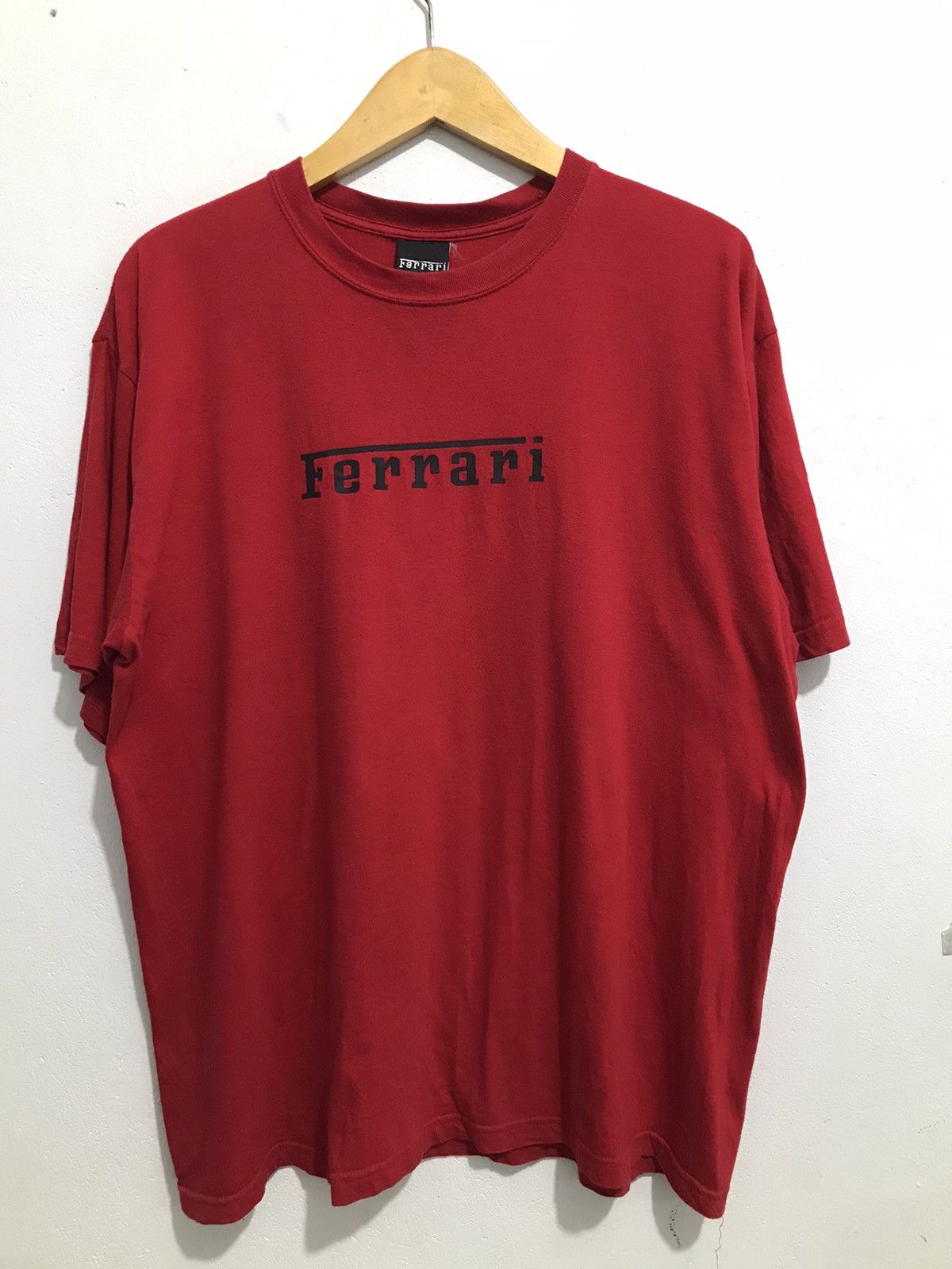 image of Vintage Ferrari Tshirt Iconic Logo in Red, Men's (Size Medium)