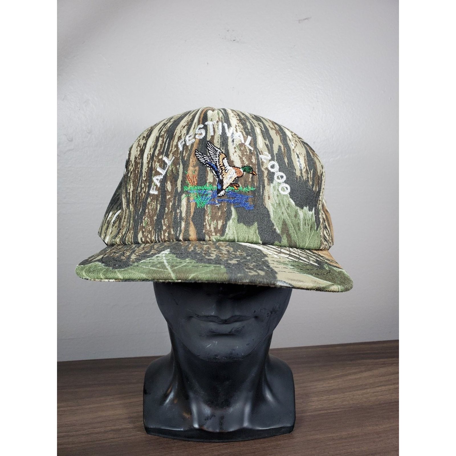 Realtree × Vintage Fall Festival 2000 Hat Camo Snapback Cap Duck Nature Scene Size ONE SIZE - 4 Thumbnail