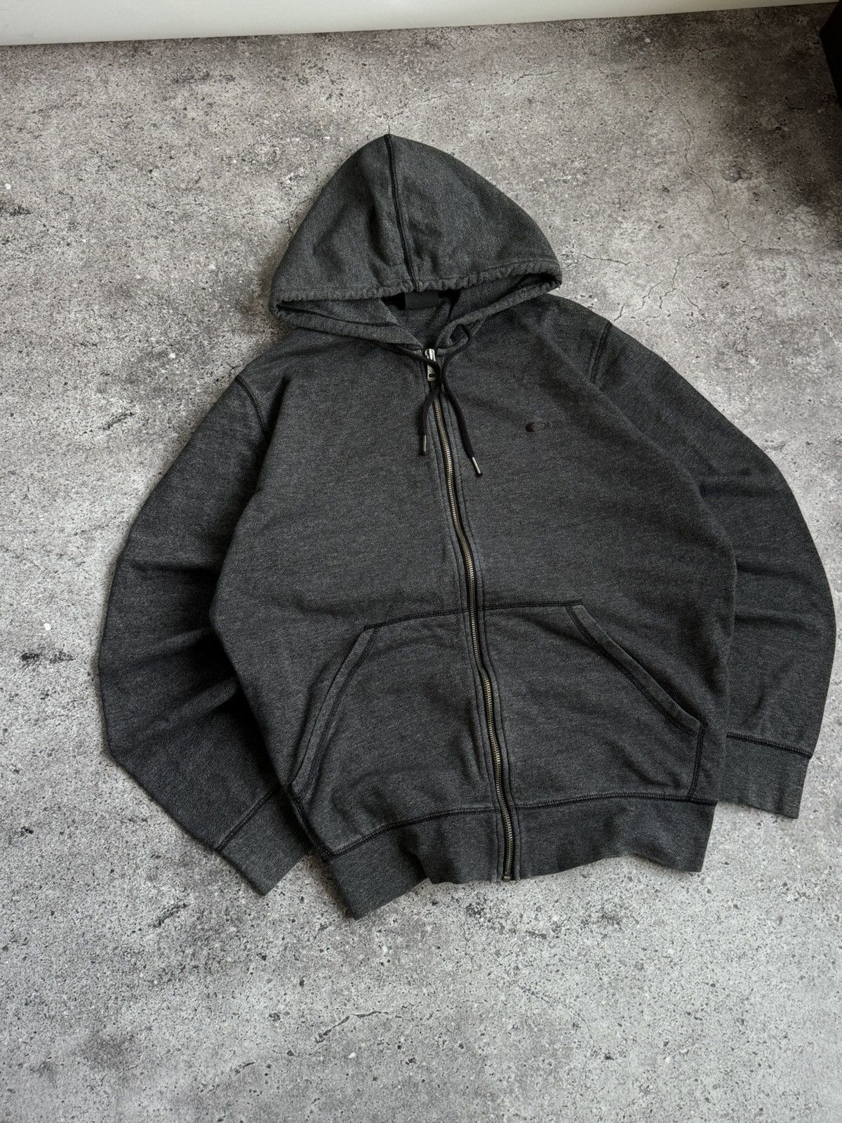 Oakley × Vintage Vintage Oakley outdoor Y2K oversized zip hoodie Size US L / EU 52-54 / 3 - 6 Thumbnail